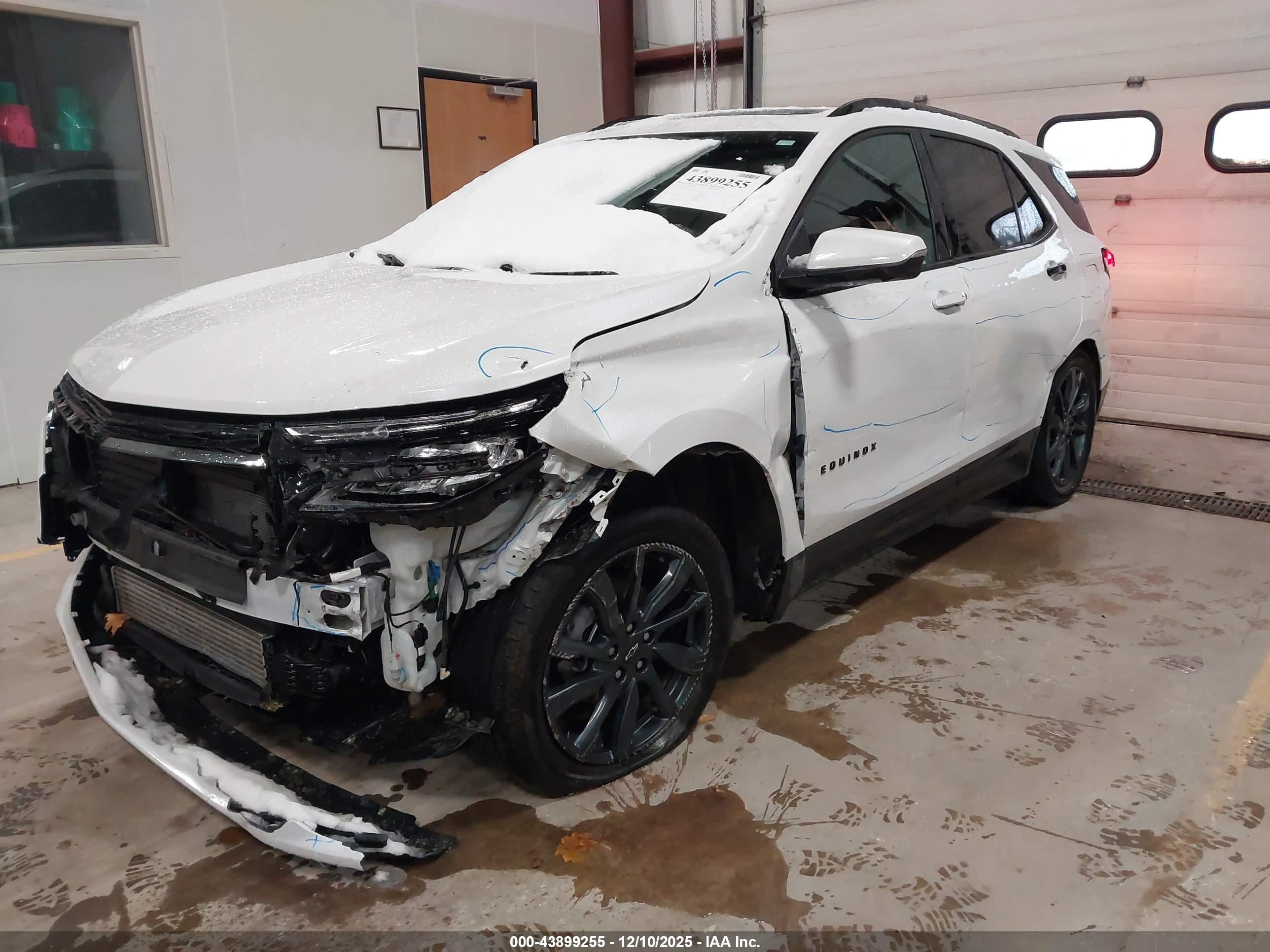 CHEVROLET EQUINOX image 6