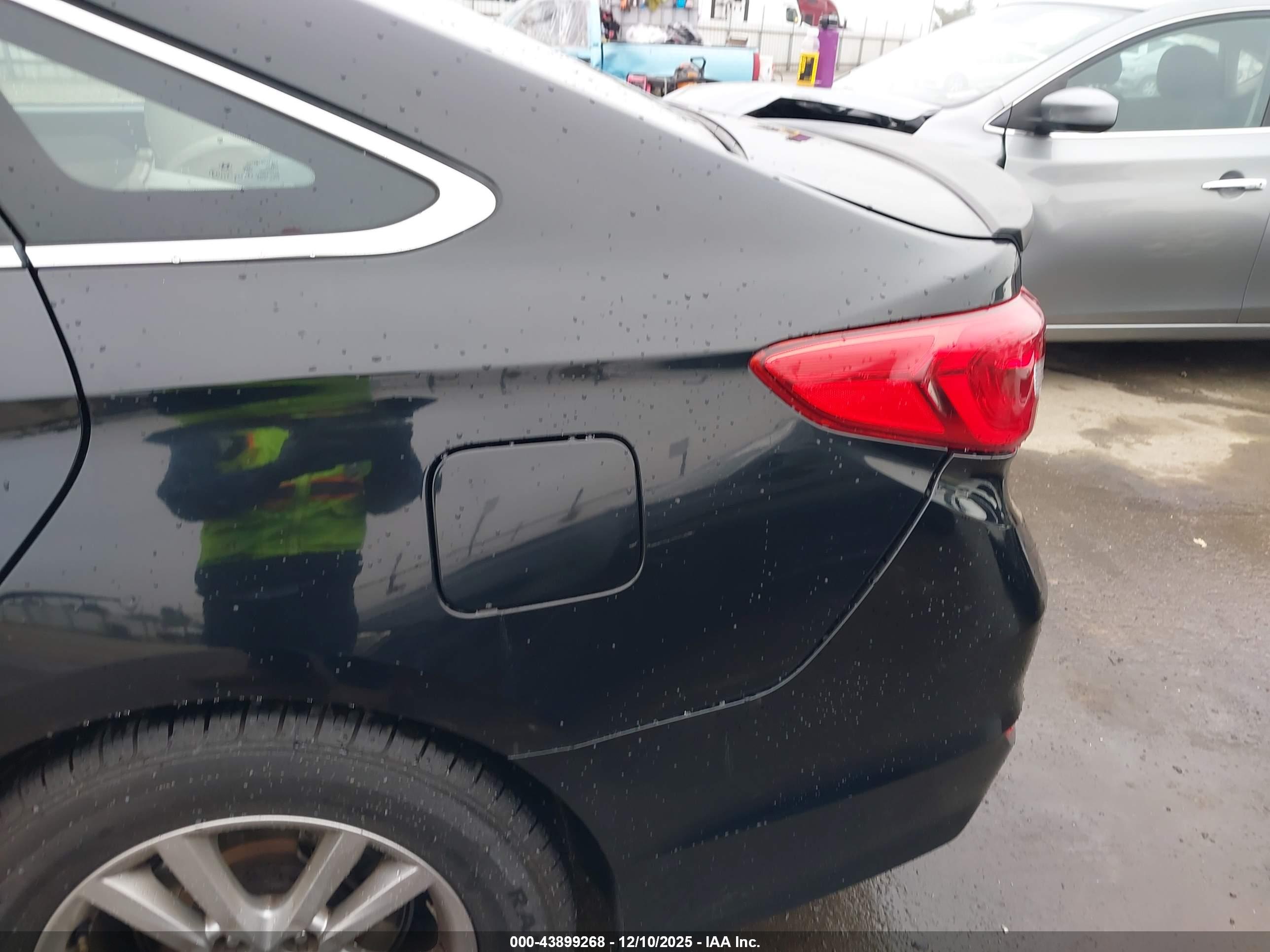 HYUNDAI SONATA image 6