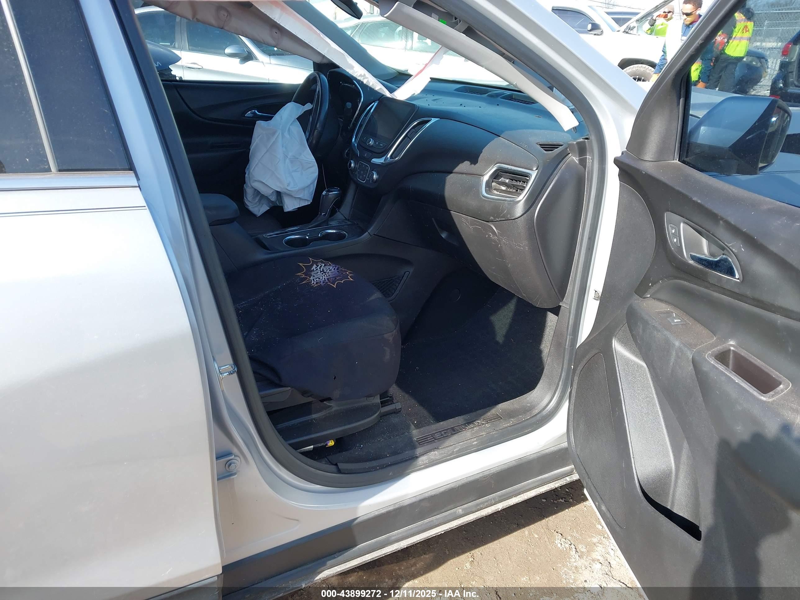CHEVROLET EQUINOX image 5