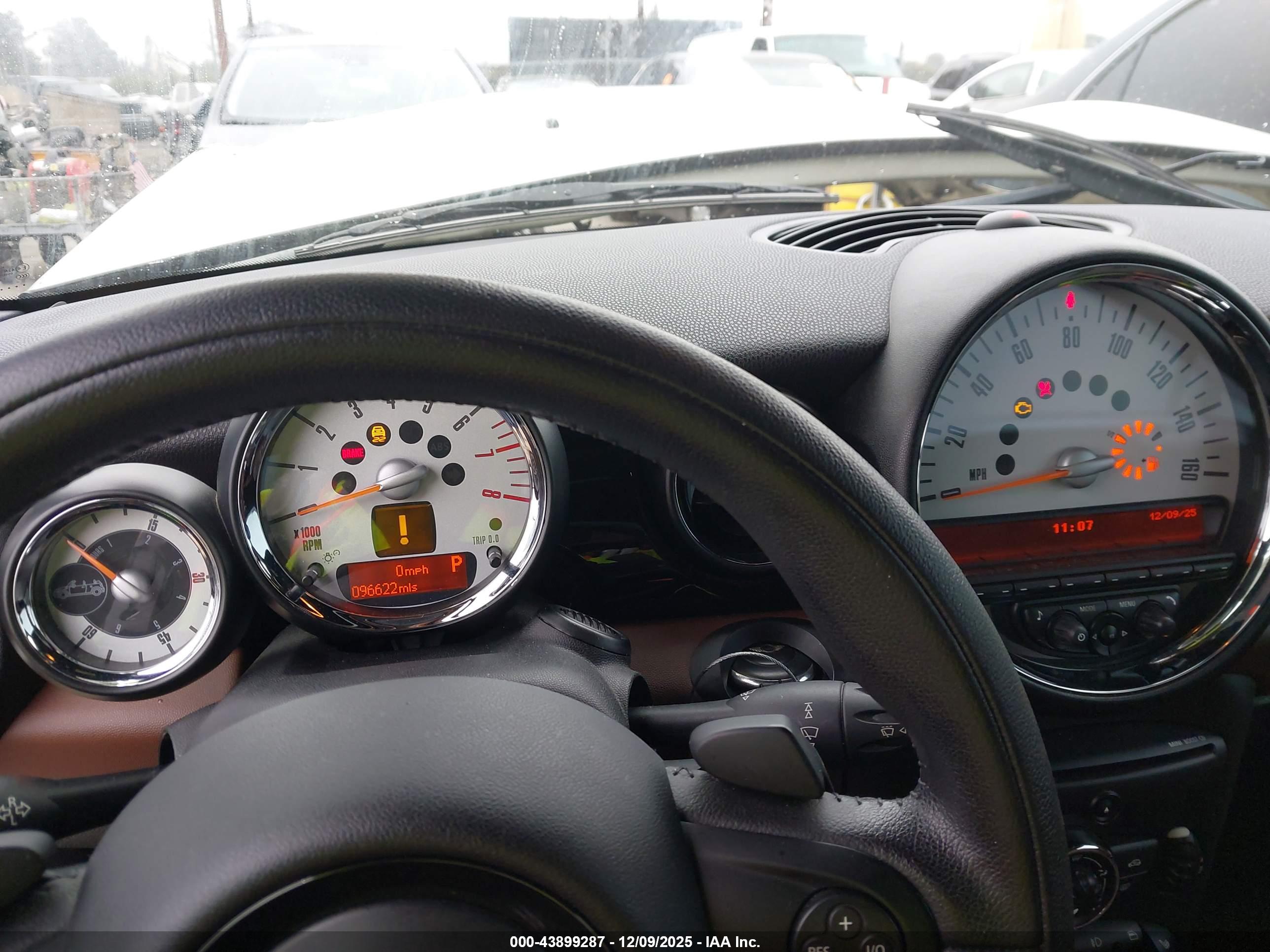 MINI COOPER image 7