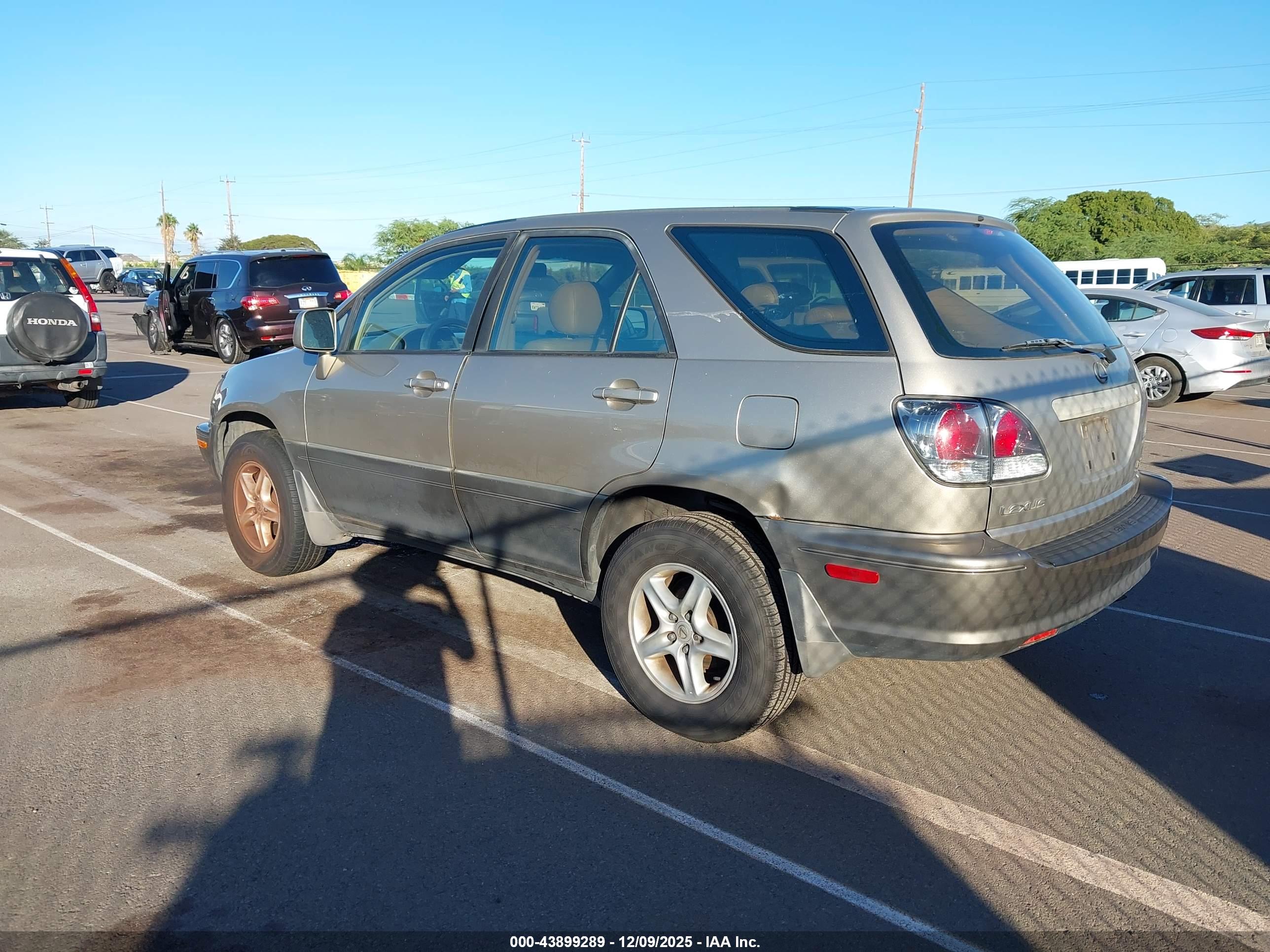 LEXUS RX image 3