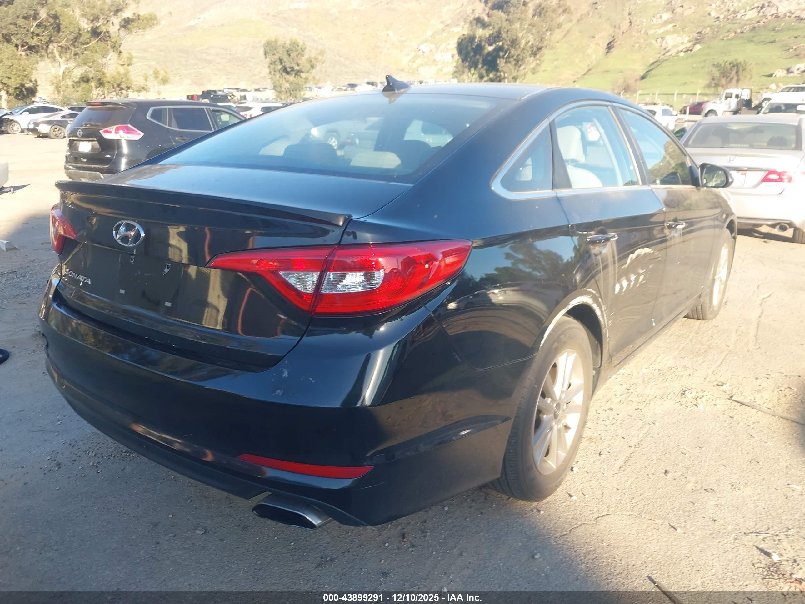 HYUNDAI SONATA image 4