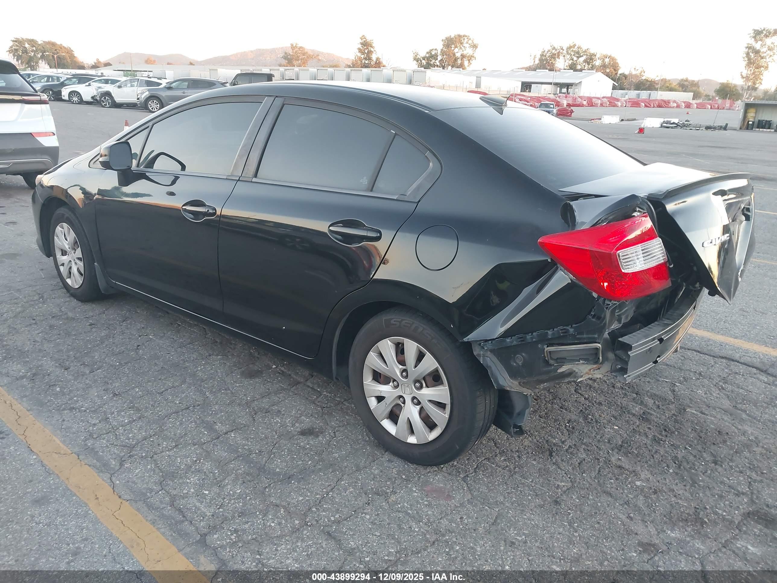 HONDA CIVIC image 3