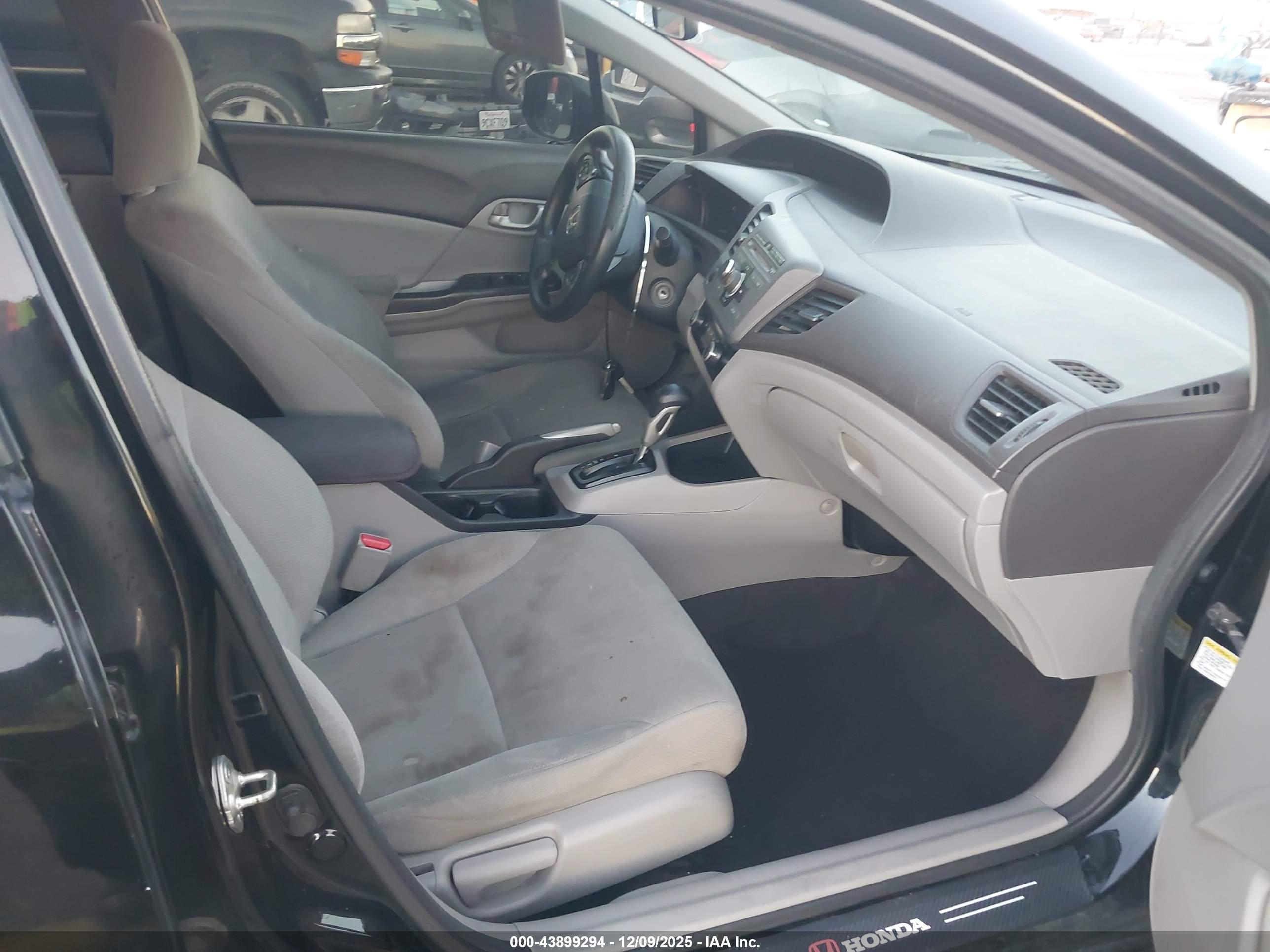 HONDA CIVIC image 5