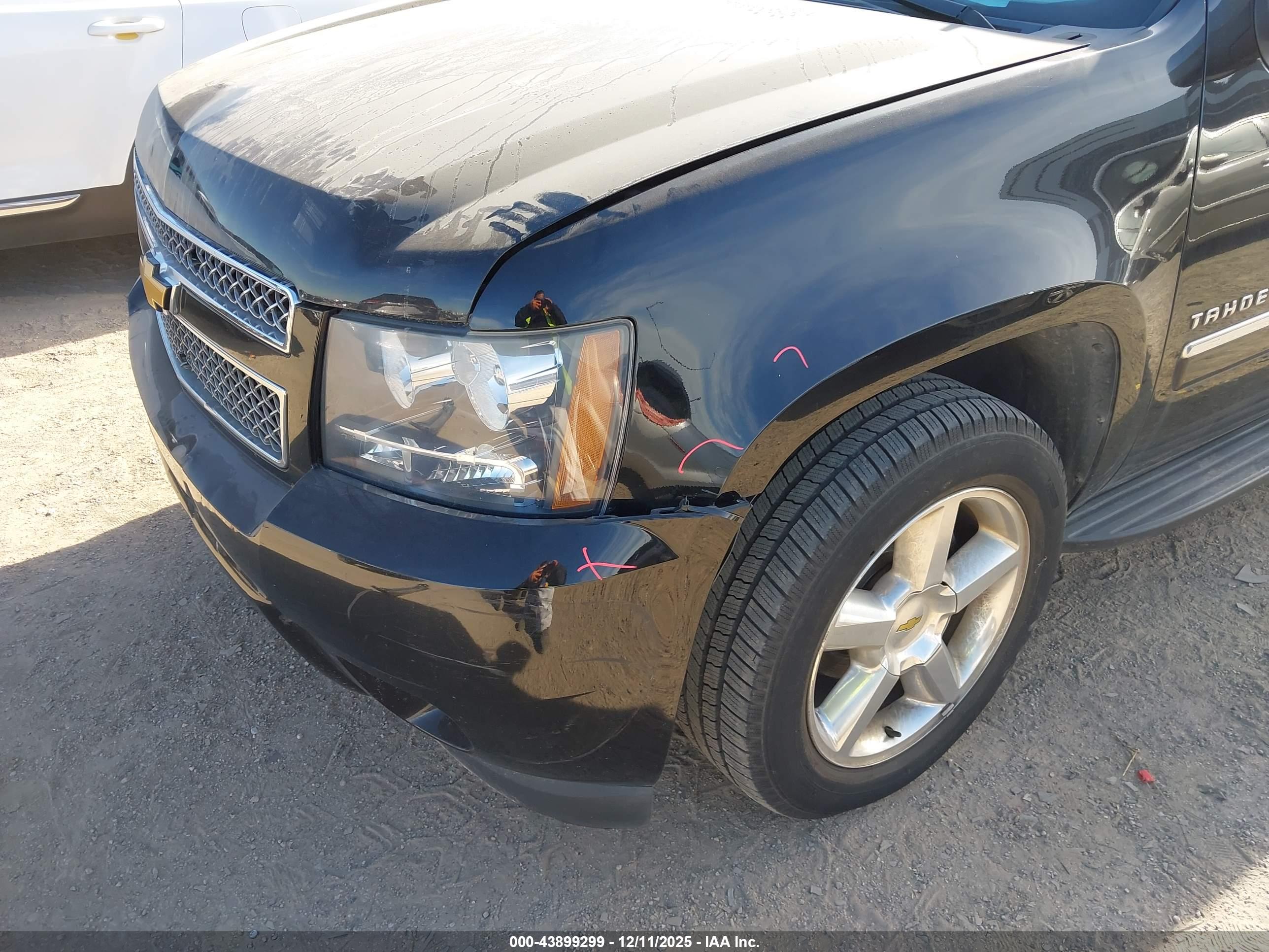 CHEVROLET TAHOE image 6
