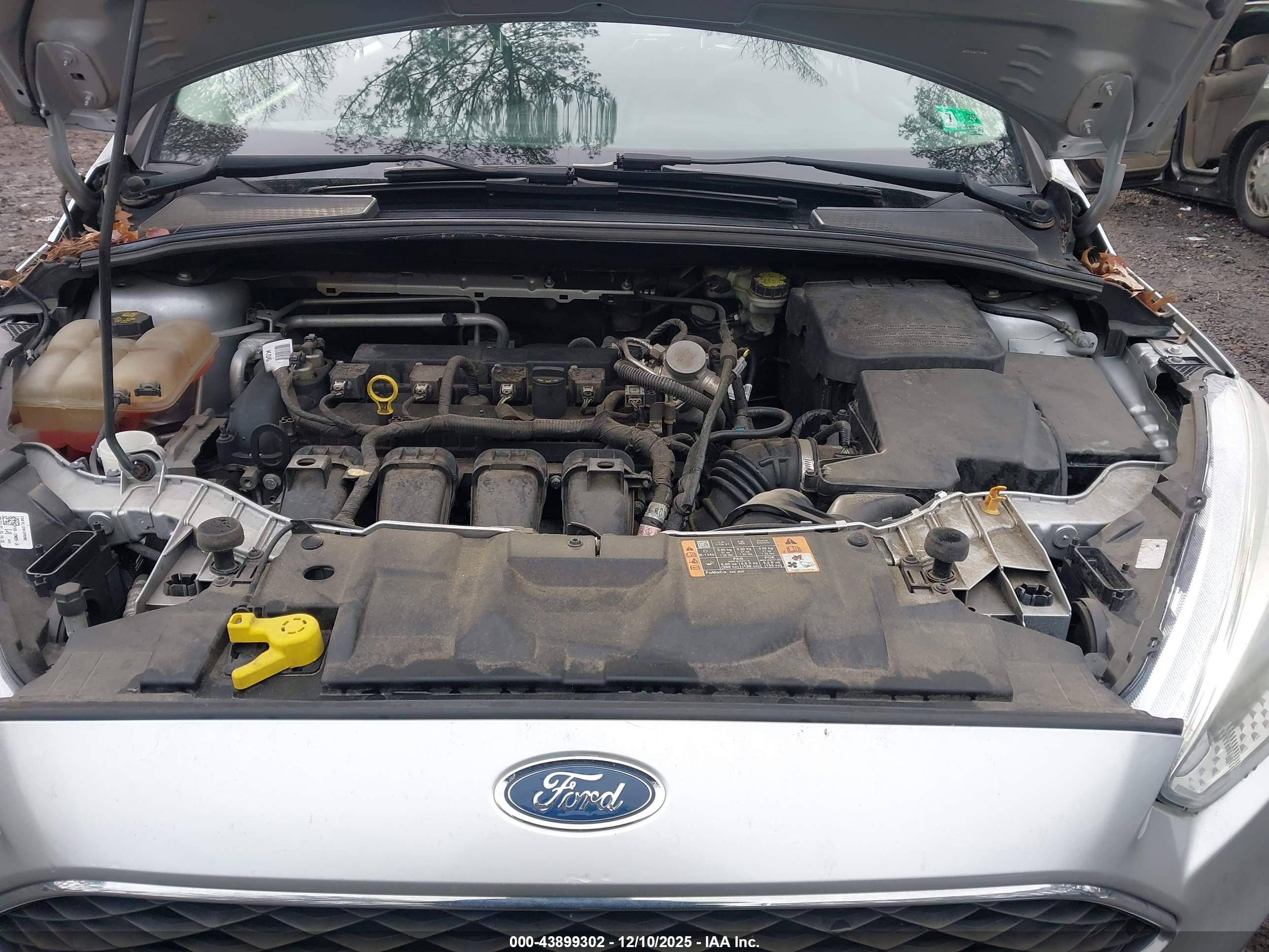 FORD FOCUS image 10