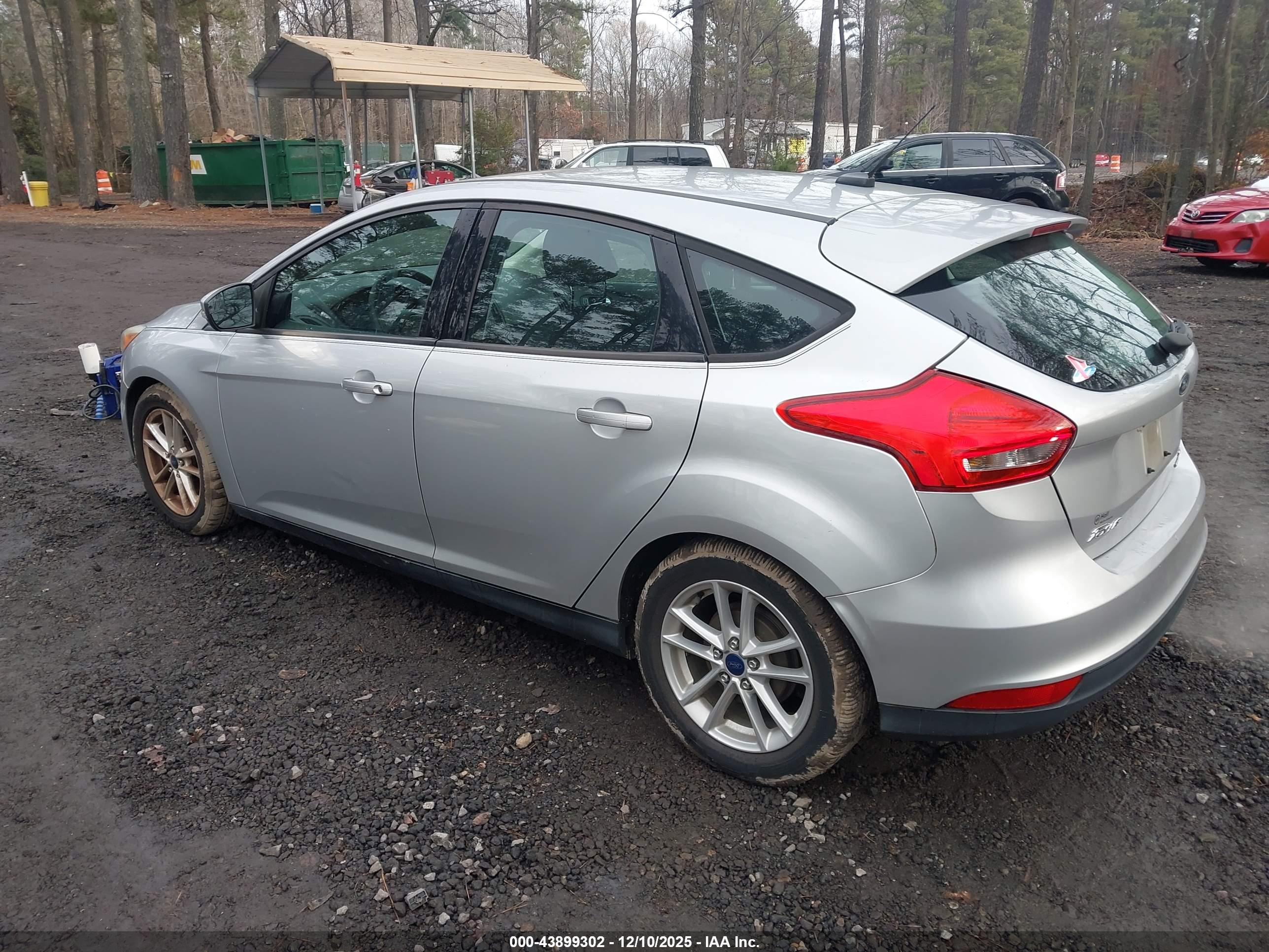 FORD FOCUS image 3