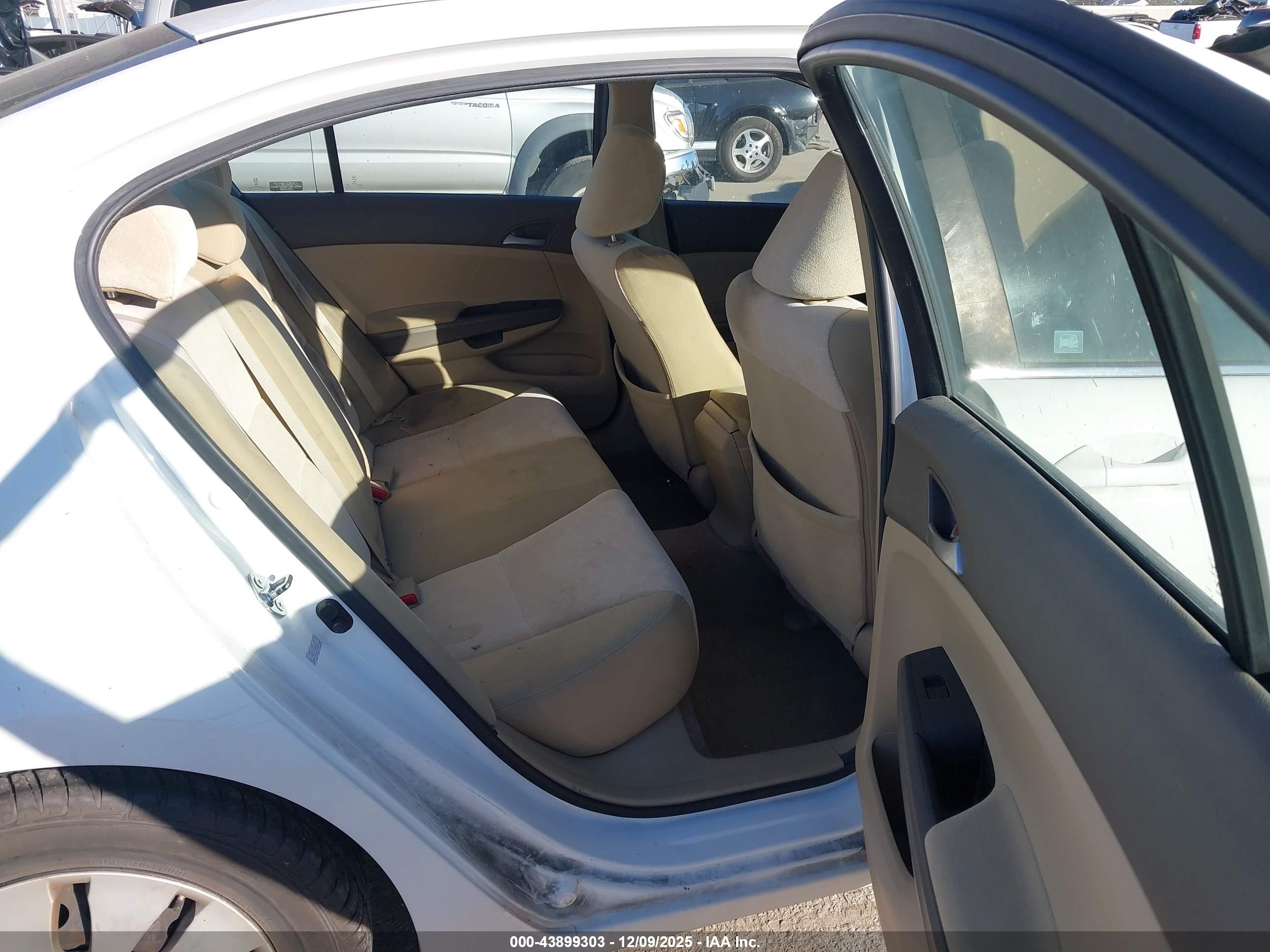 HONDA ACCORD image 8