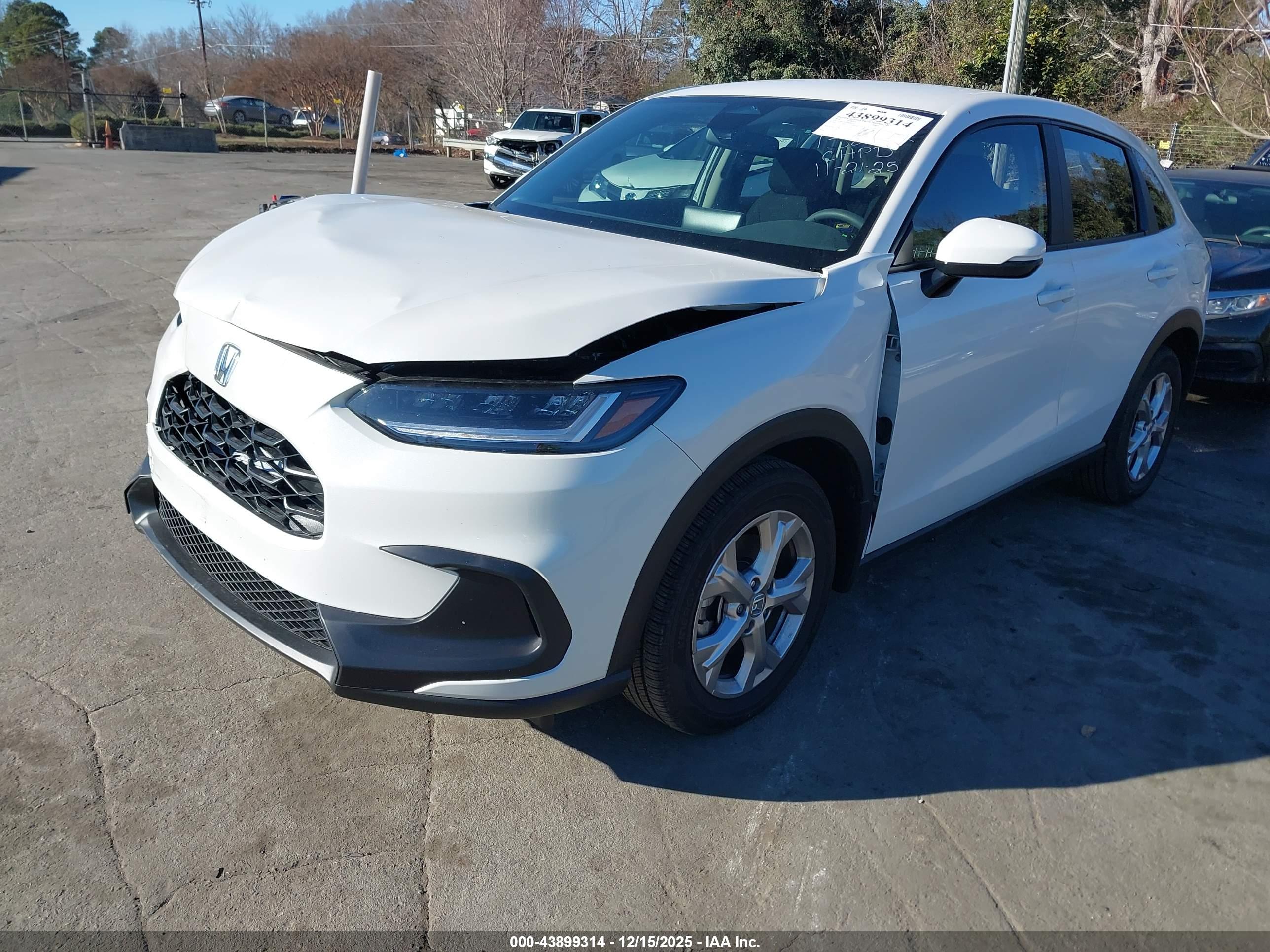 HONDA HR-V image 2