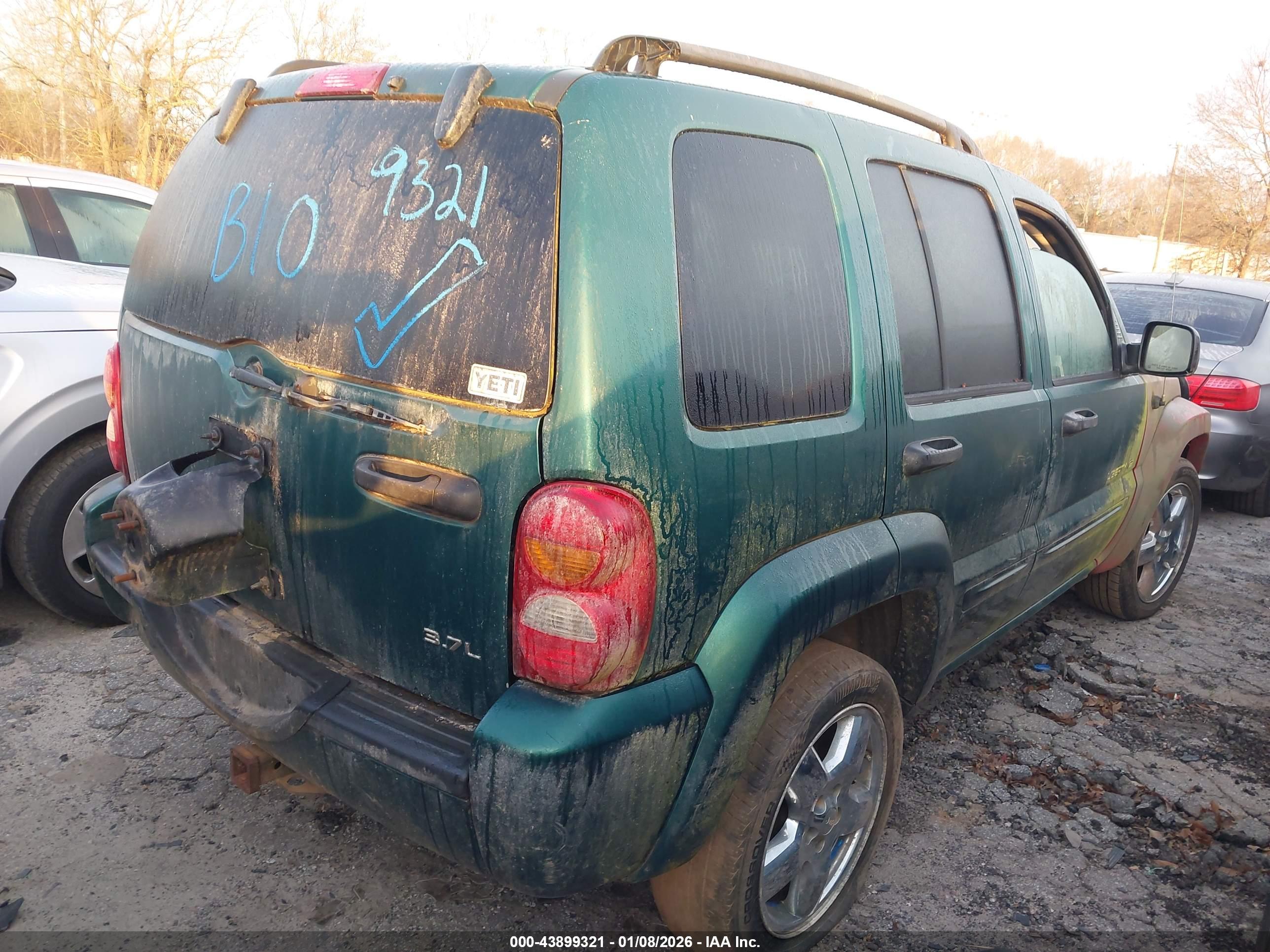 JEEP LIBERTY image 4
