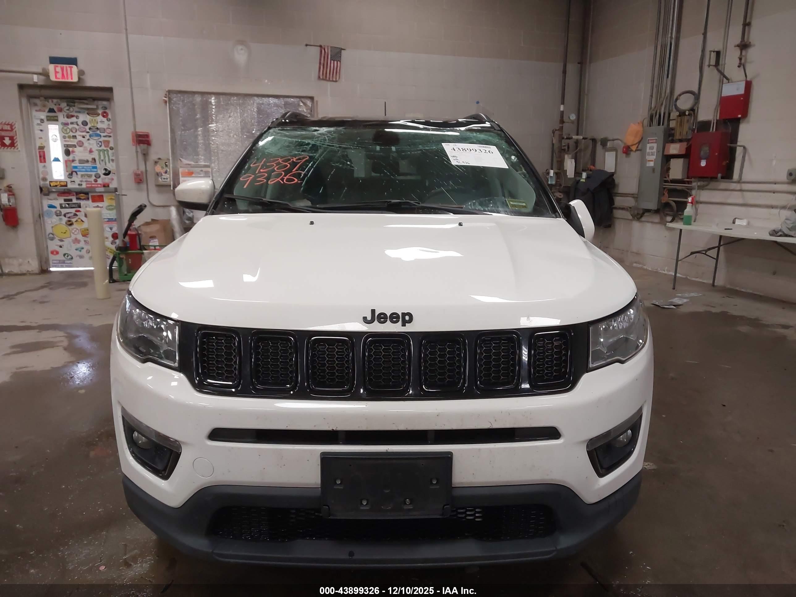 JEEP COMPASS image 6