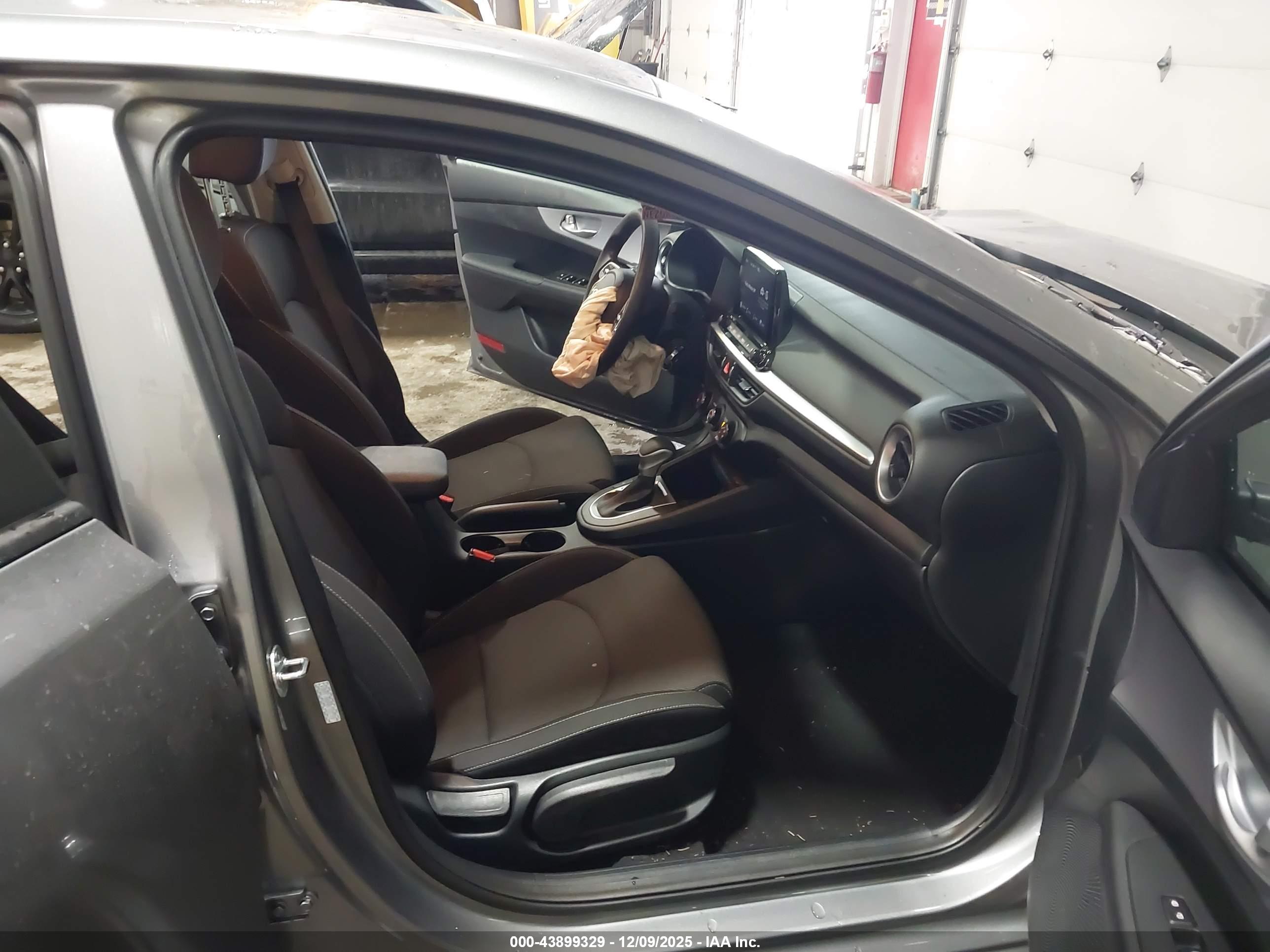 KIA FORTE image 5