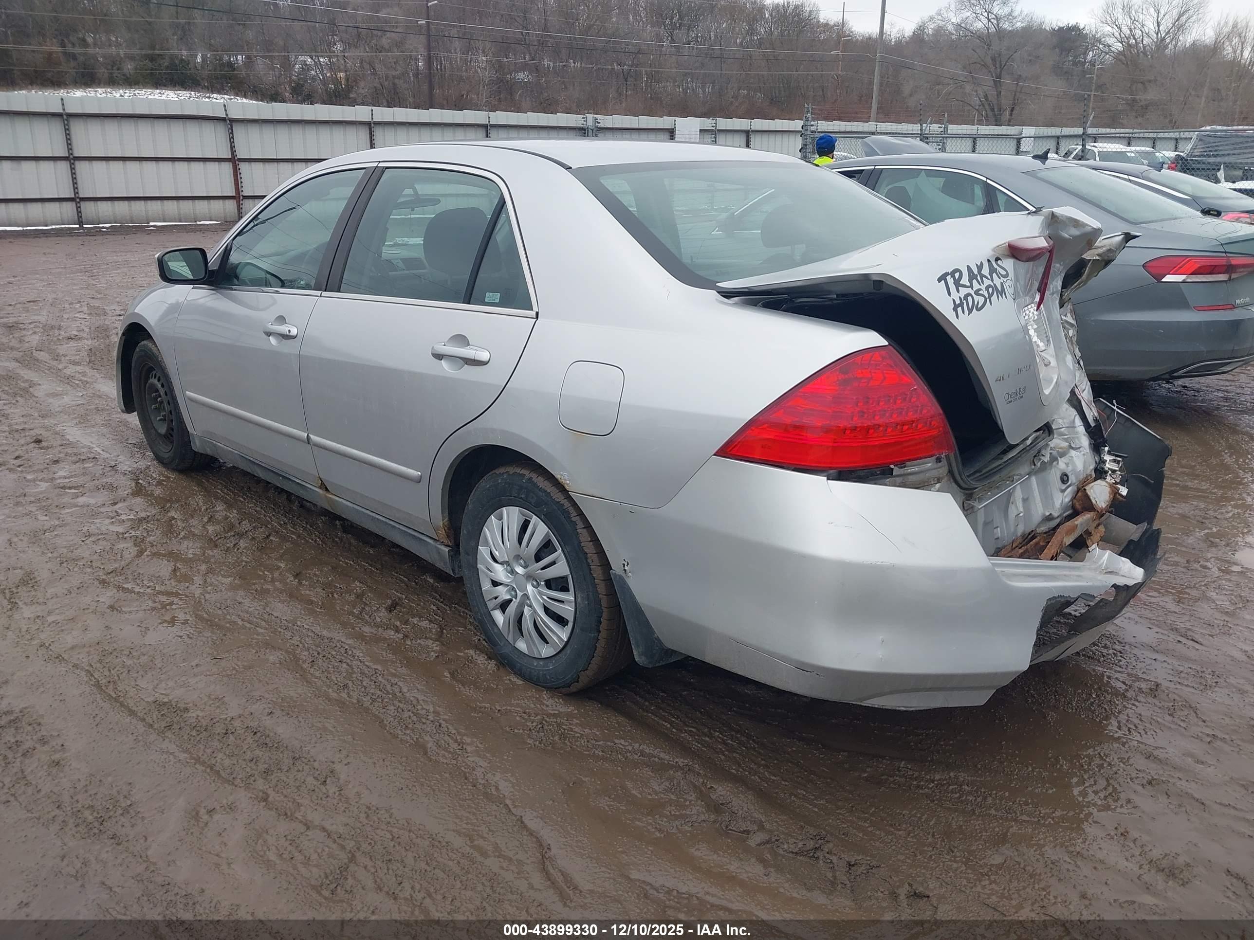 HONDA ACCORD image 3