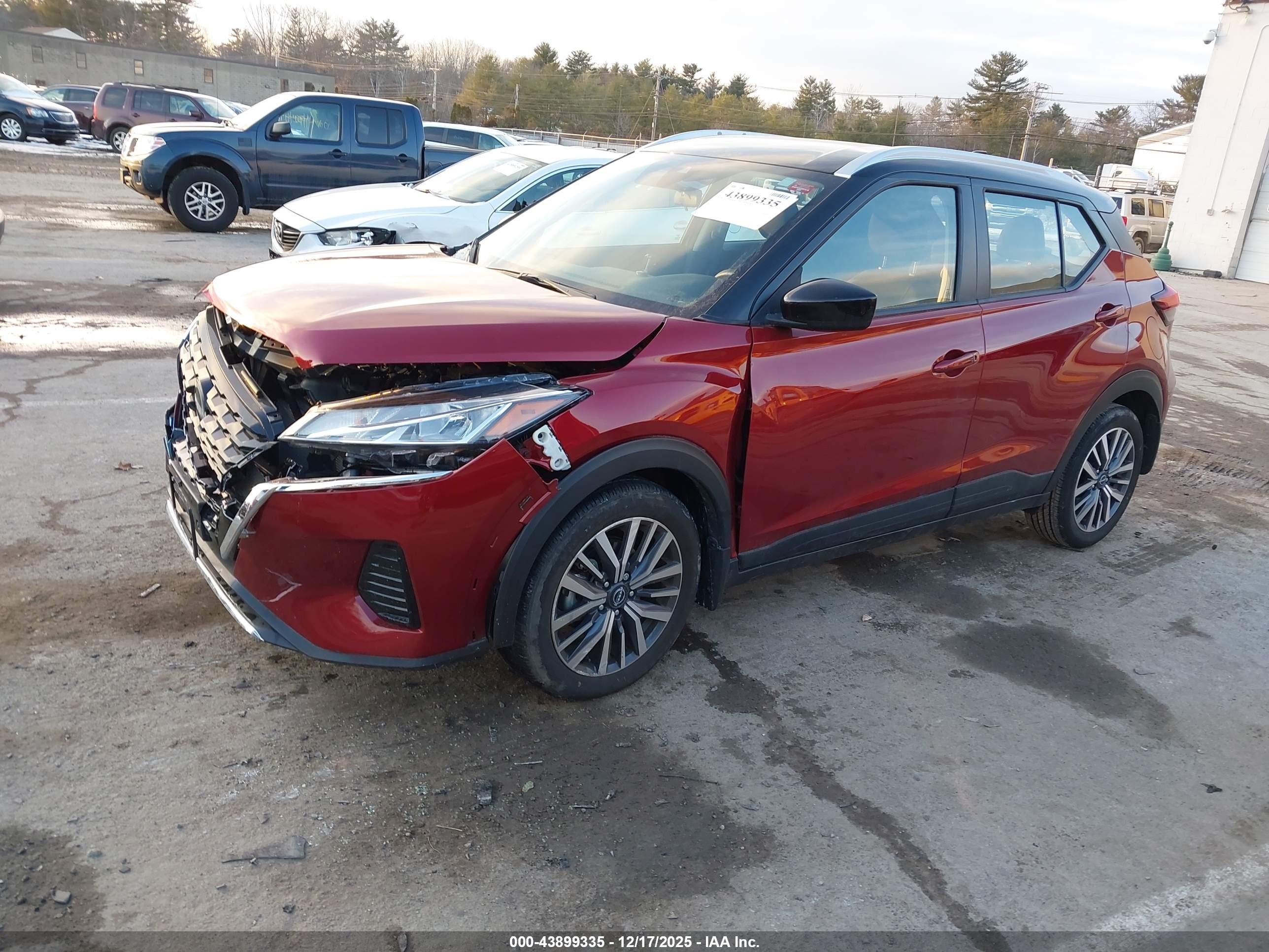 NISSAN KICKS image 2