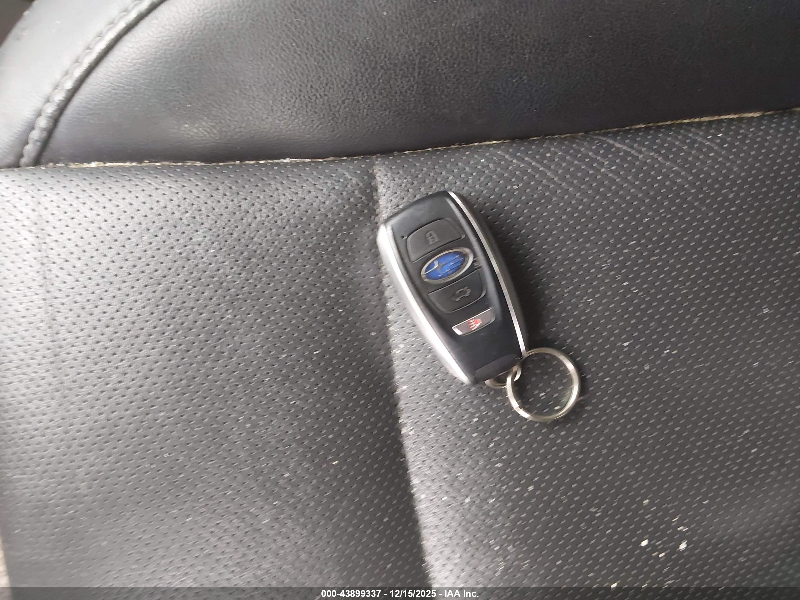 SUBARU OUTBACK image 11
