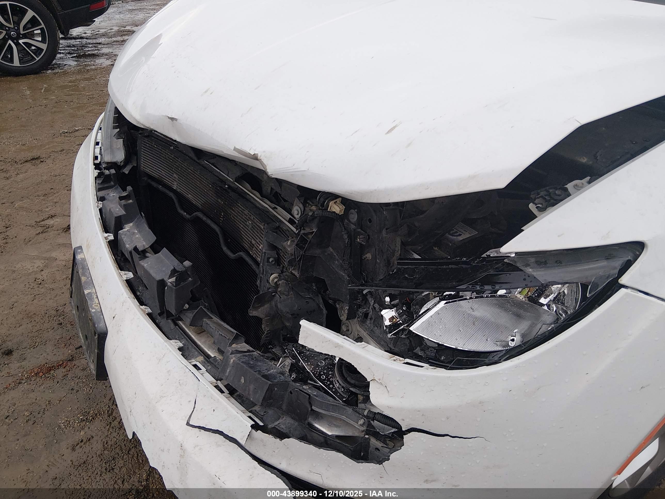 CHRYSLER PACIFICA image 10