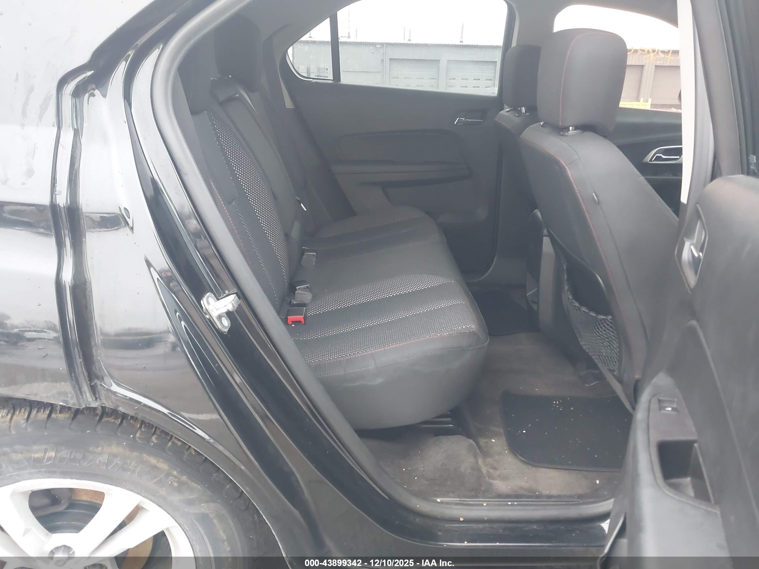 CHEVROLET EQUINOX image 8