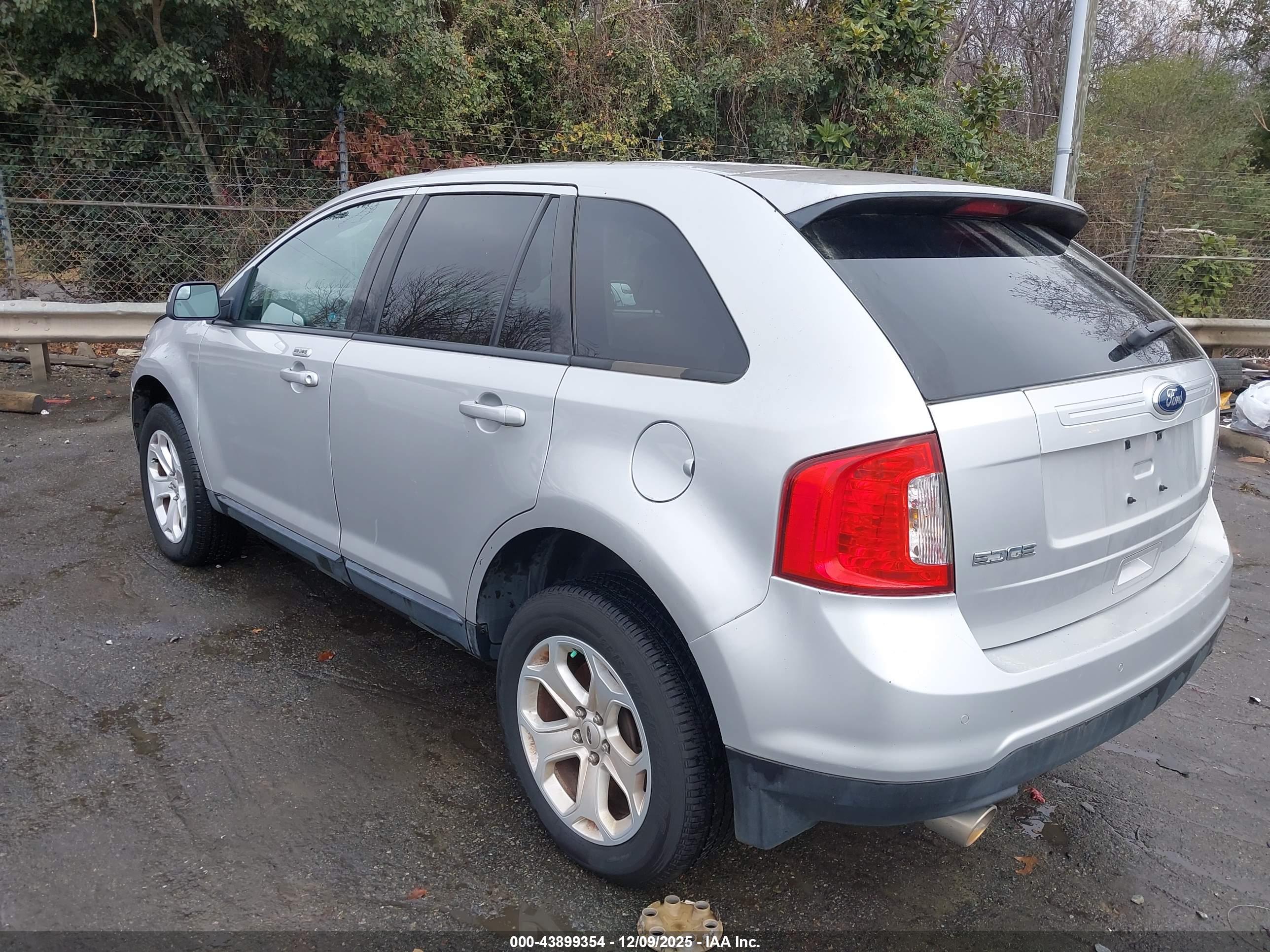 FORD EDGE image 3