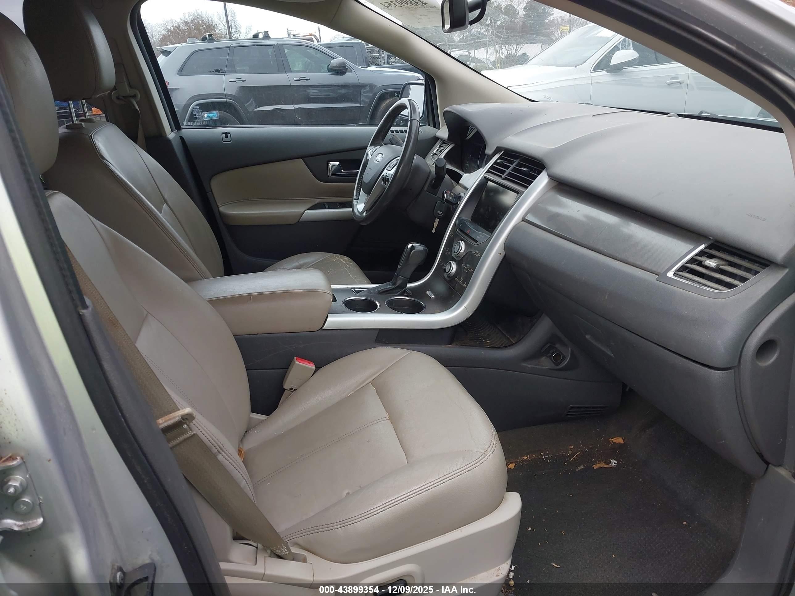 FORD EDGE image 5