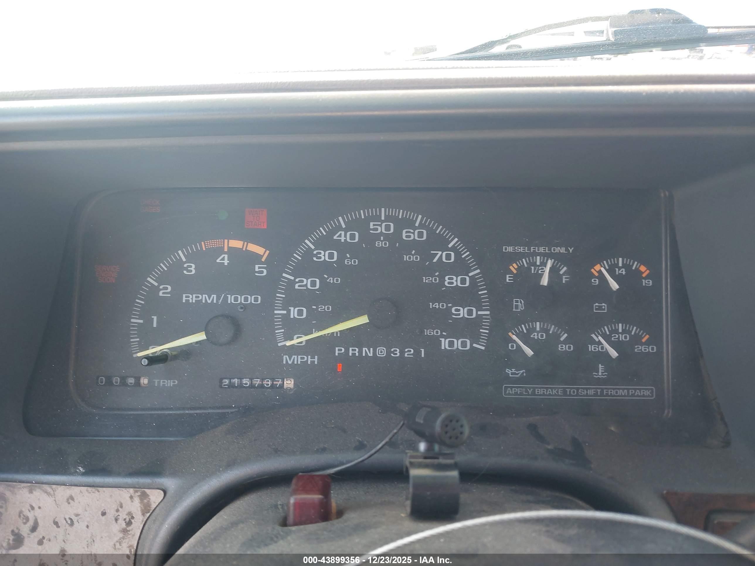 CHEVROLET GMT-400 image 7