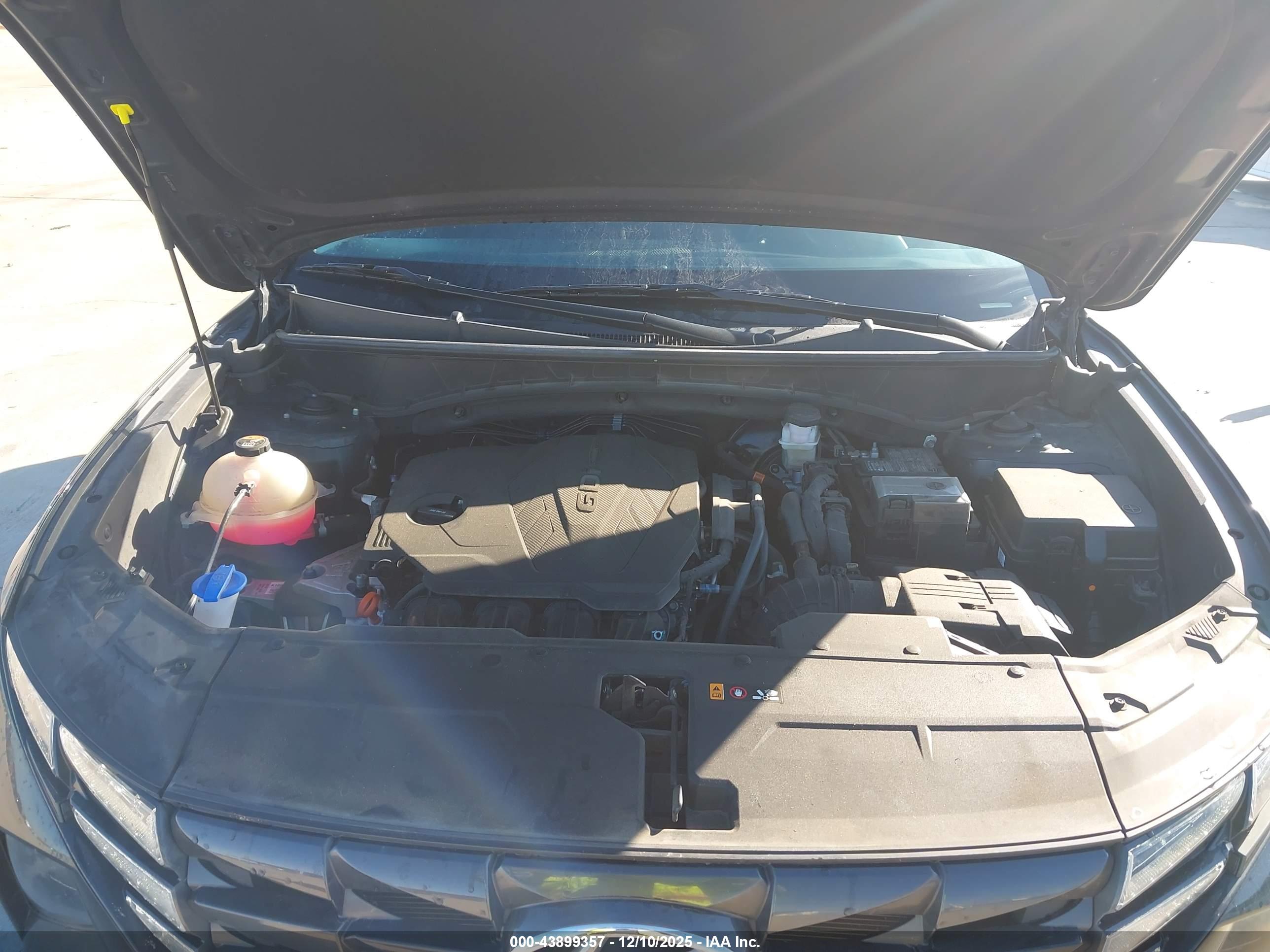 HYUNDAI TUCSON image 10