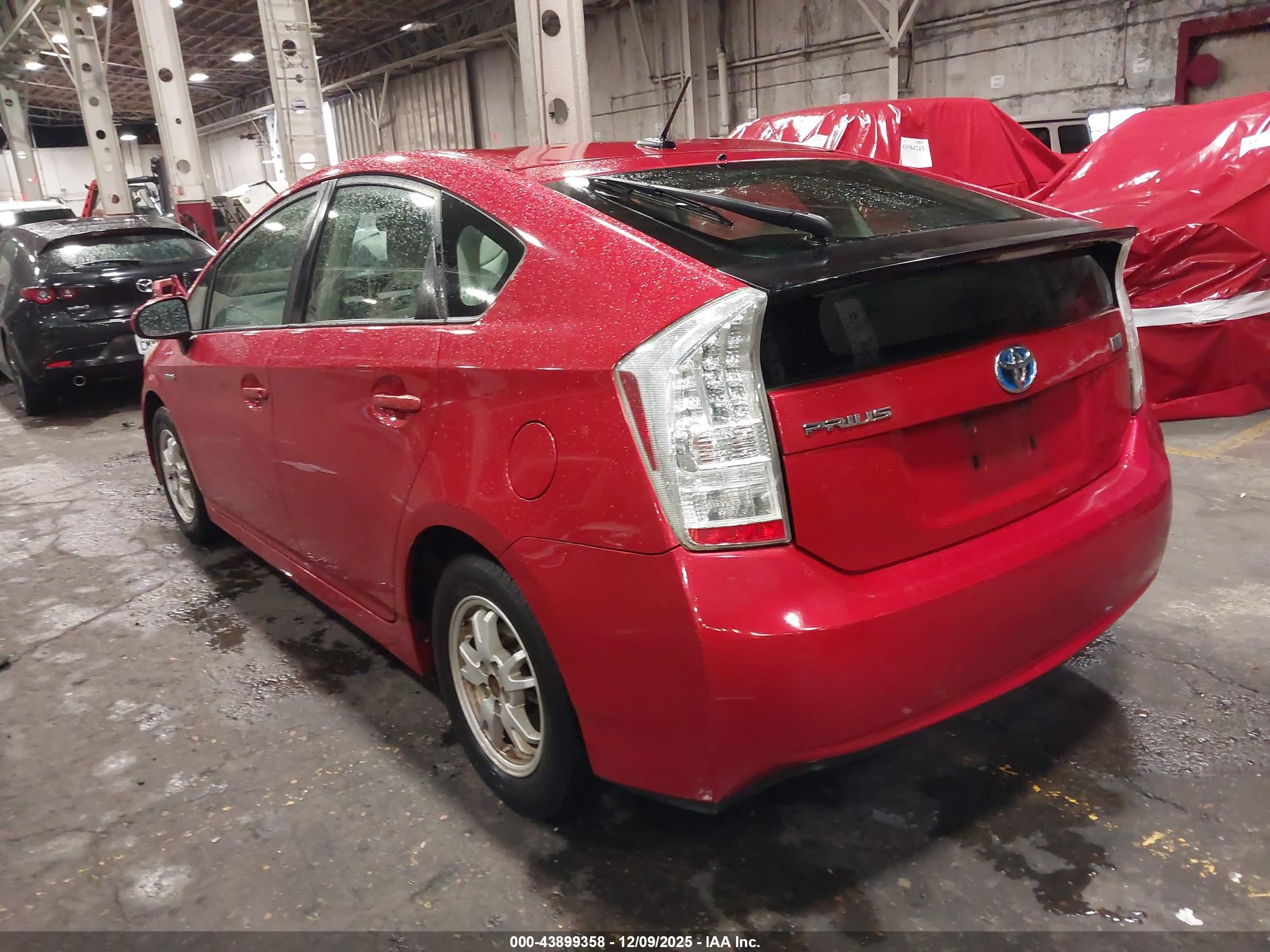 TOYOTA PRIUS image 3