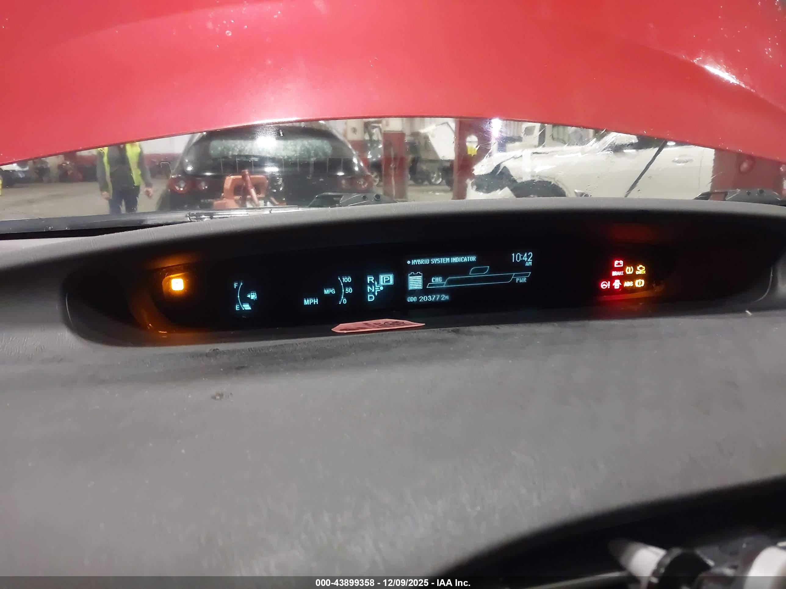 TOYOTA PRIUS image 7