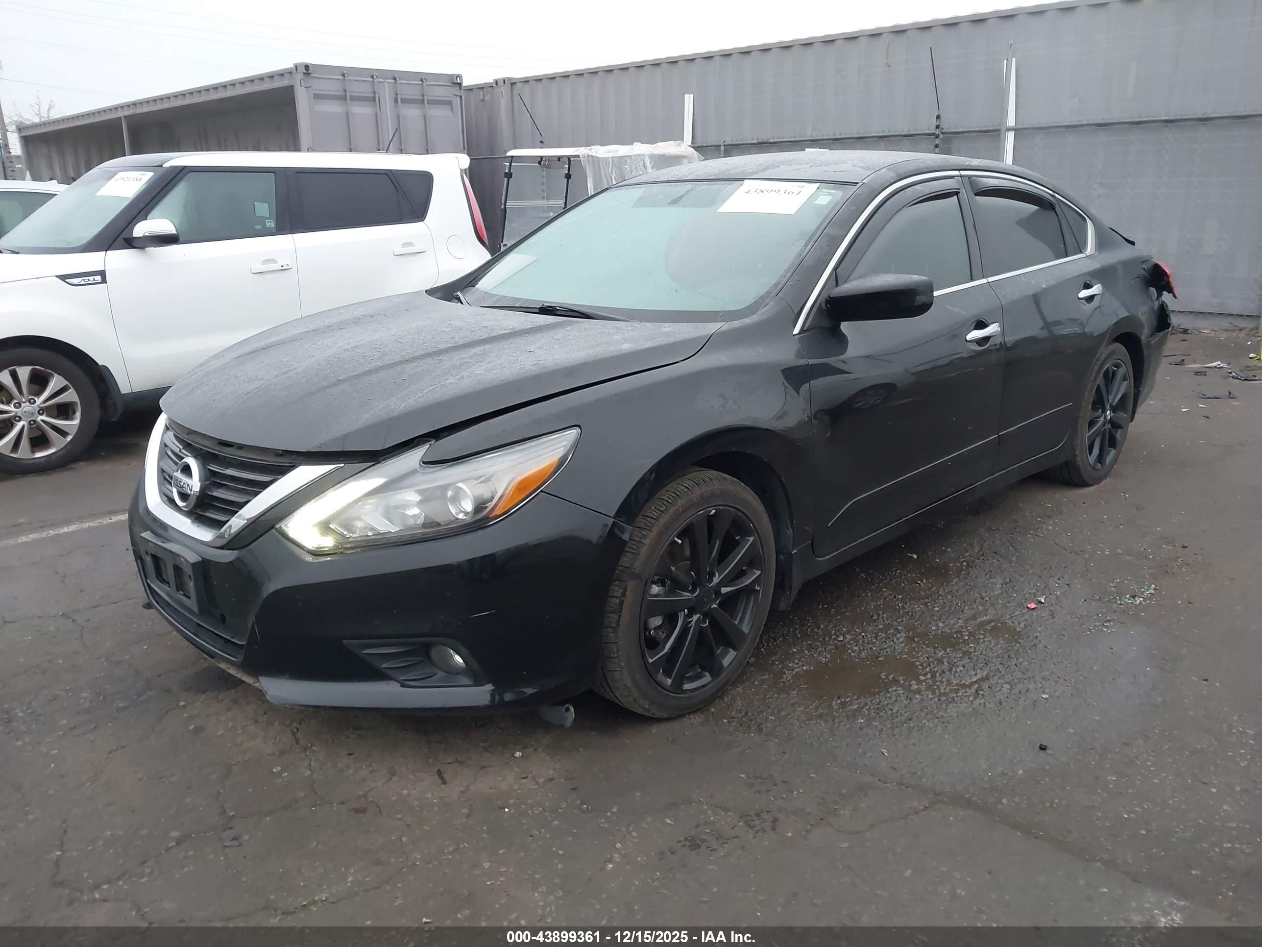 NISSAN ALTIMA image 2