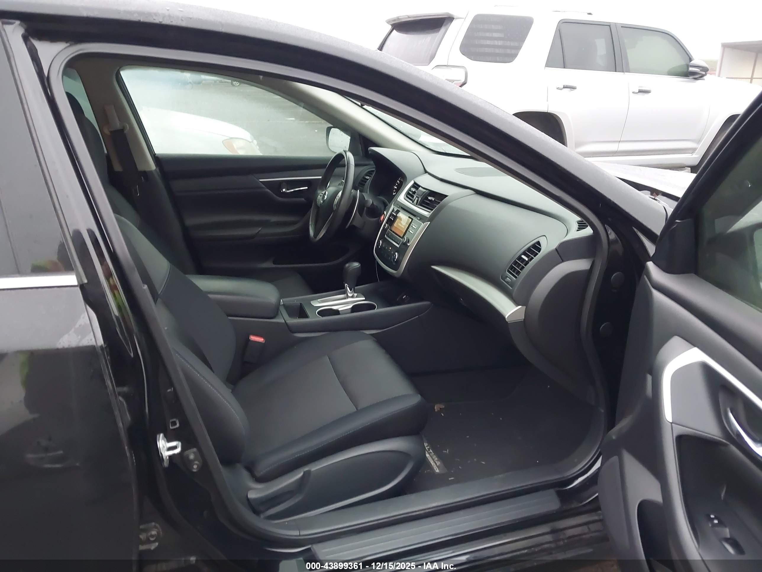 NISSAN ALTIMA image 5