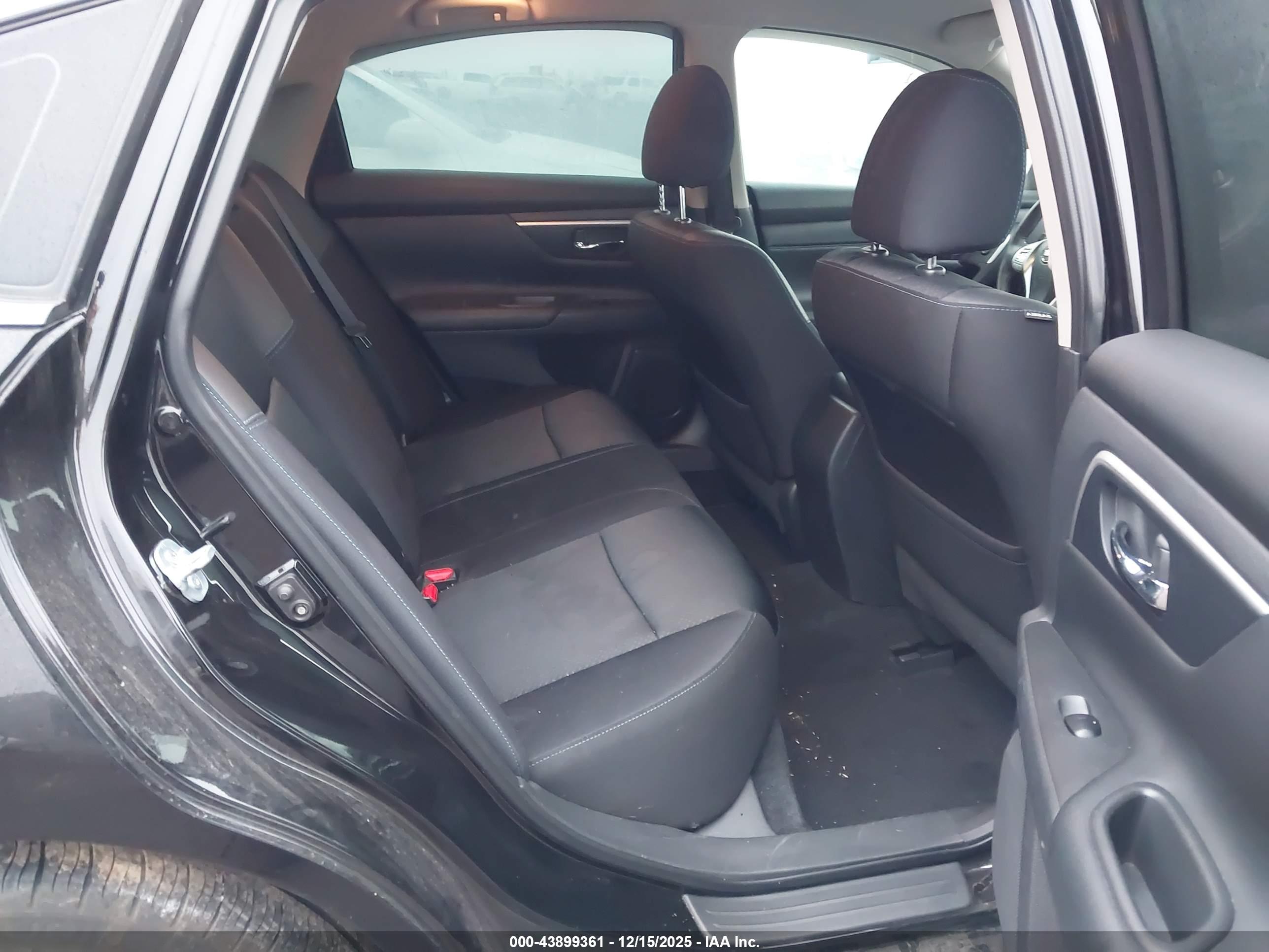 NISSAN ALTIMA image 8