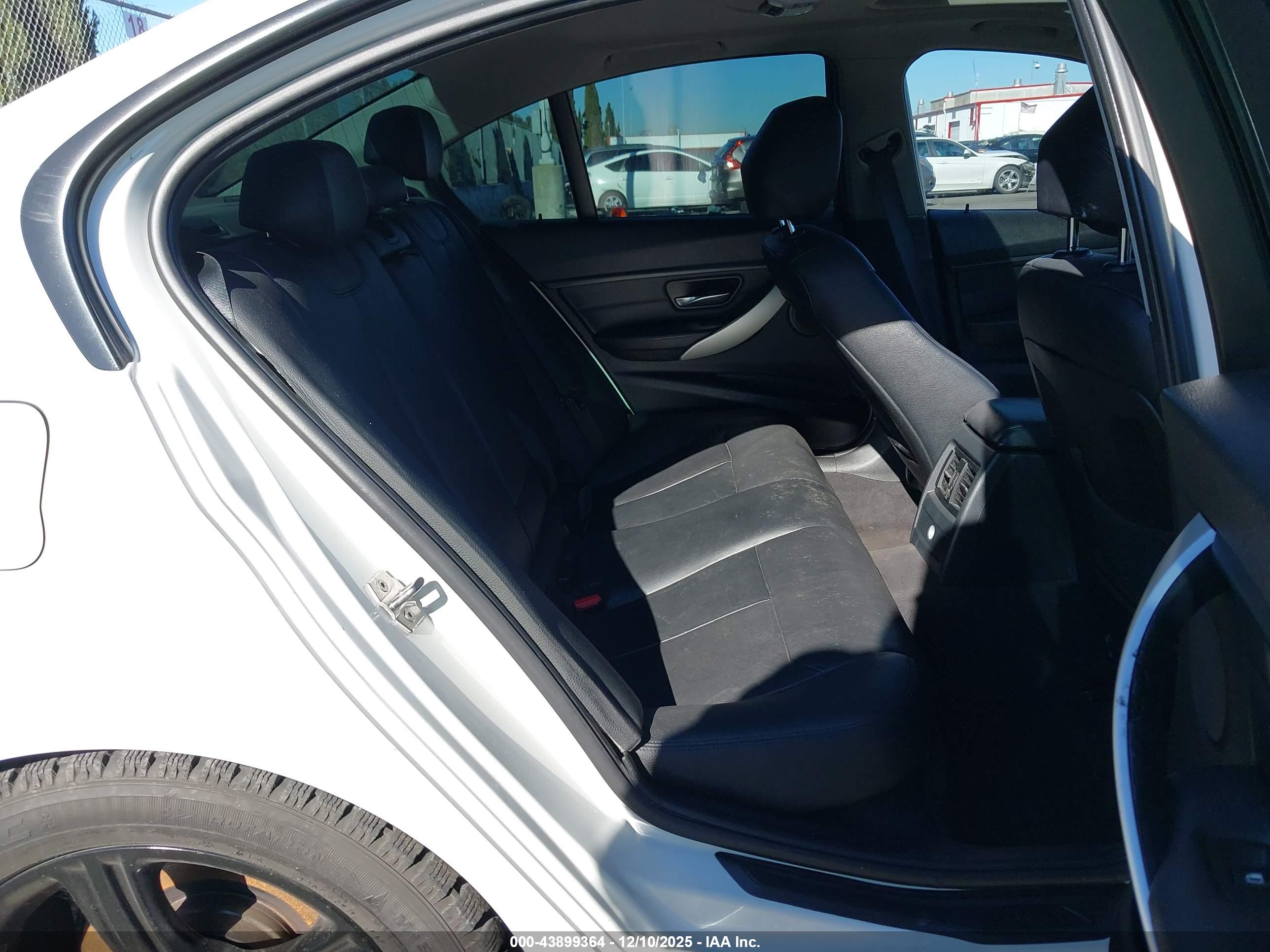 BMW 328I image 8
