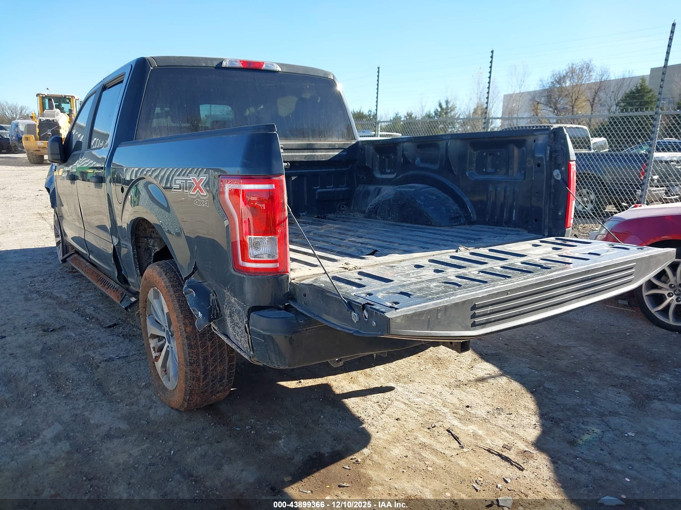 FORD F-150 image 3