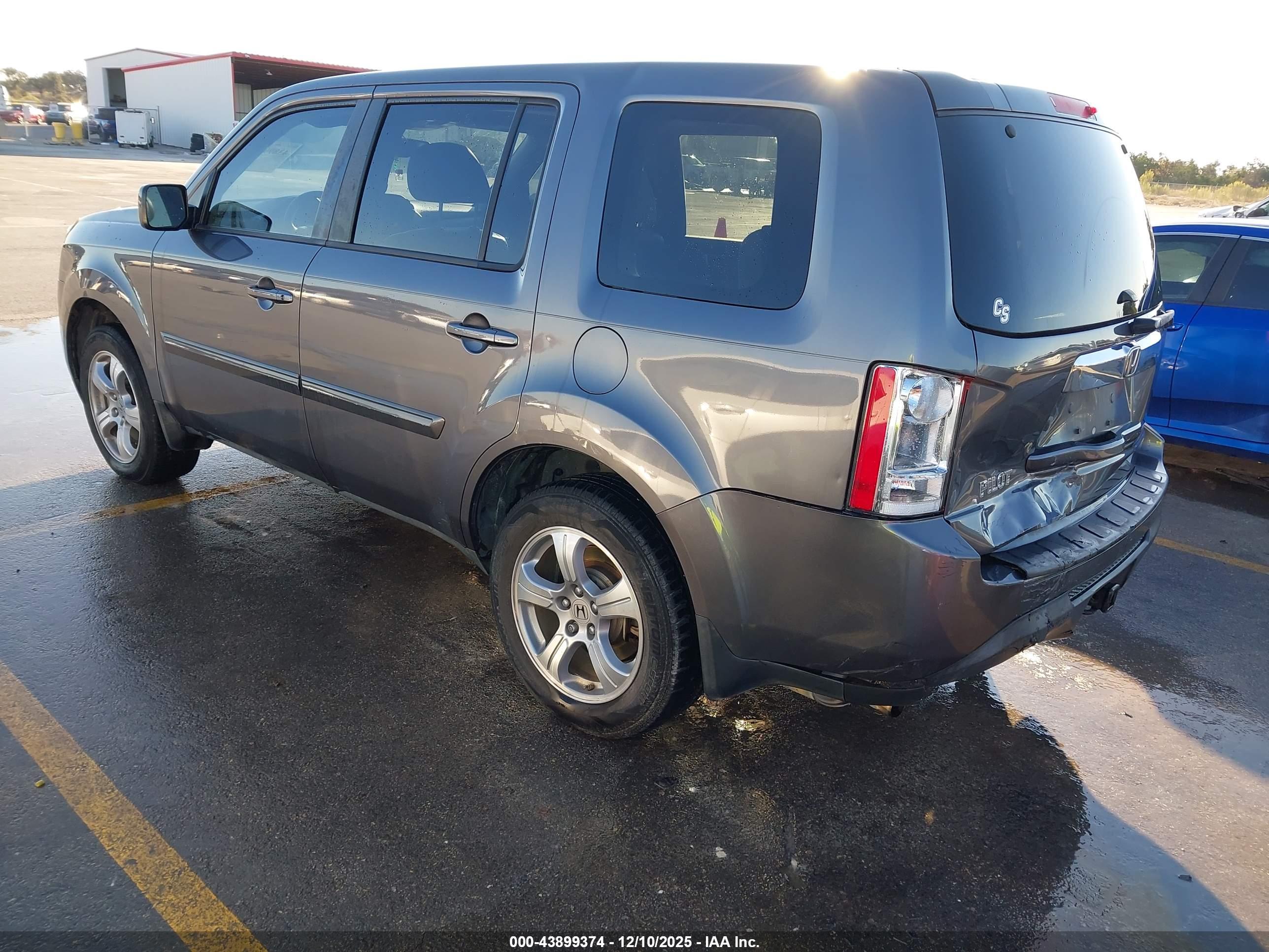 HONDA PILOT image 3