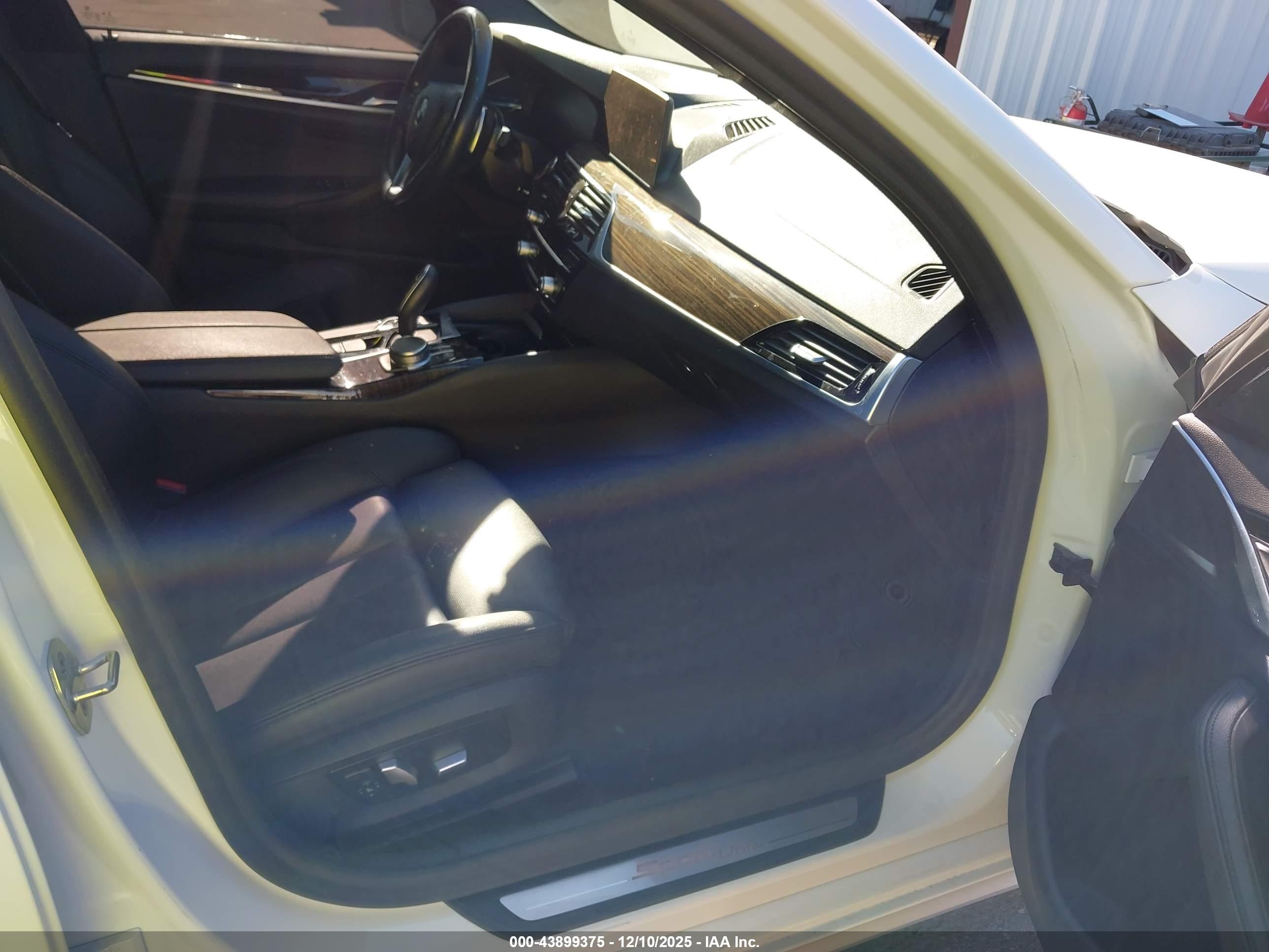 BMW 530I image 5