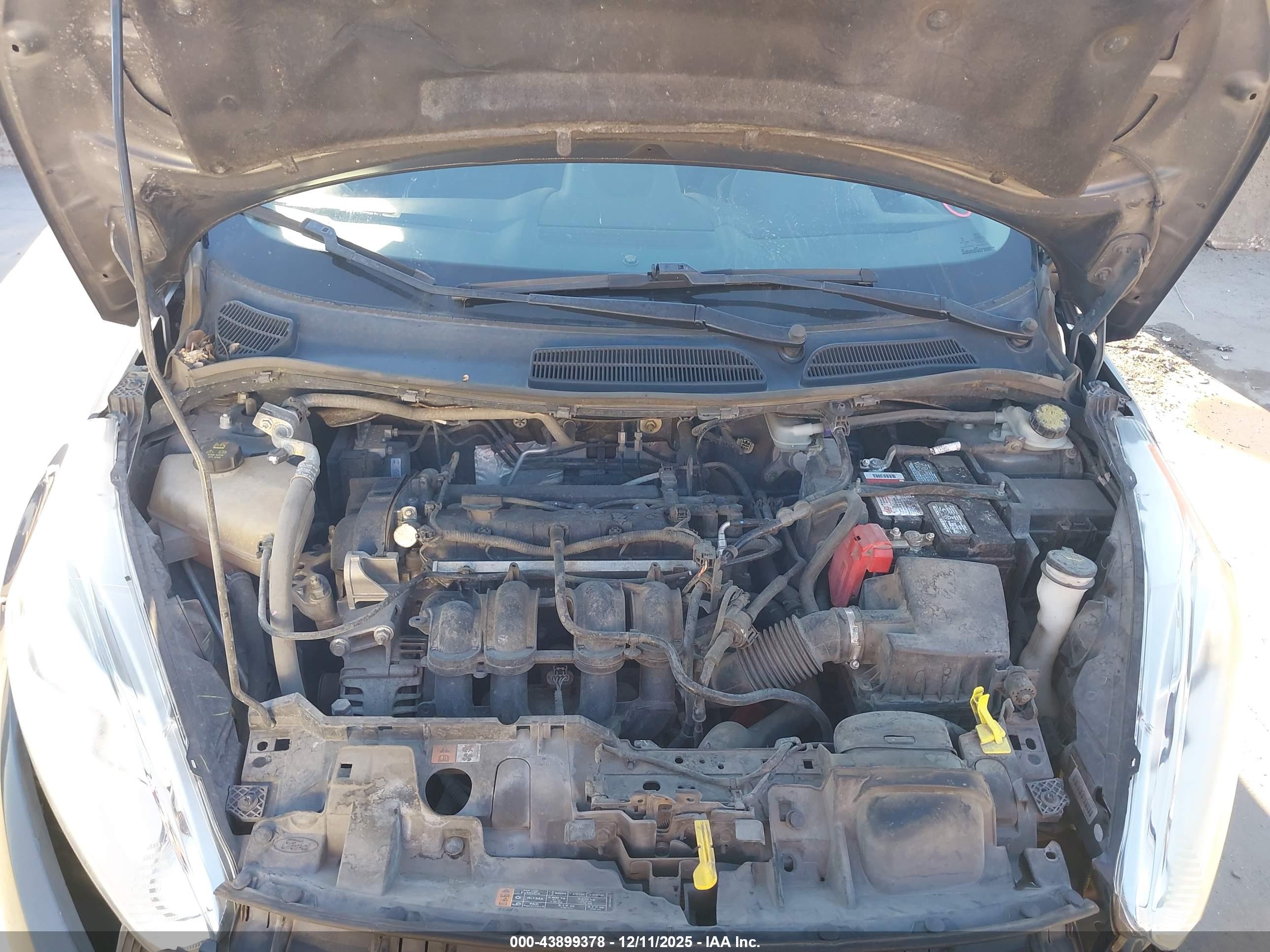 FORD FIESTA image 10