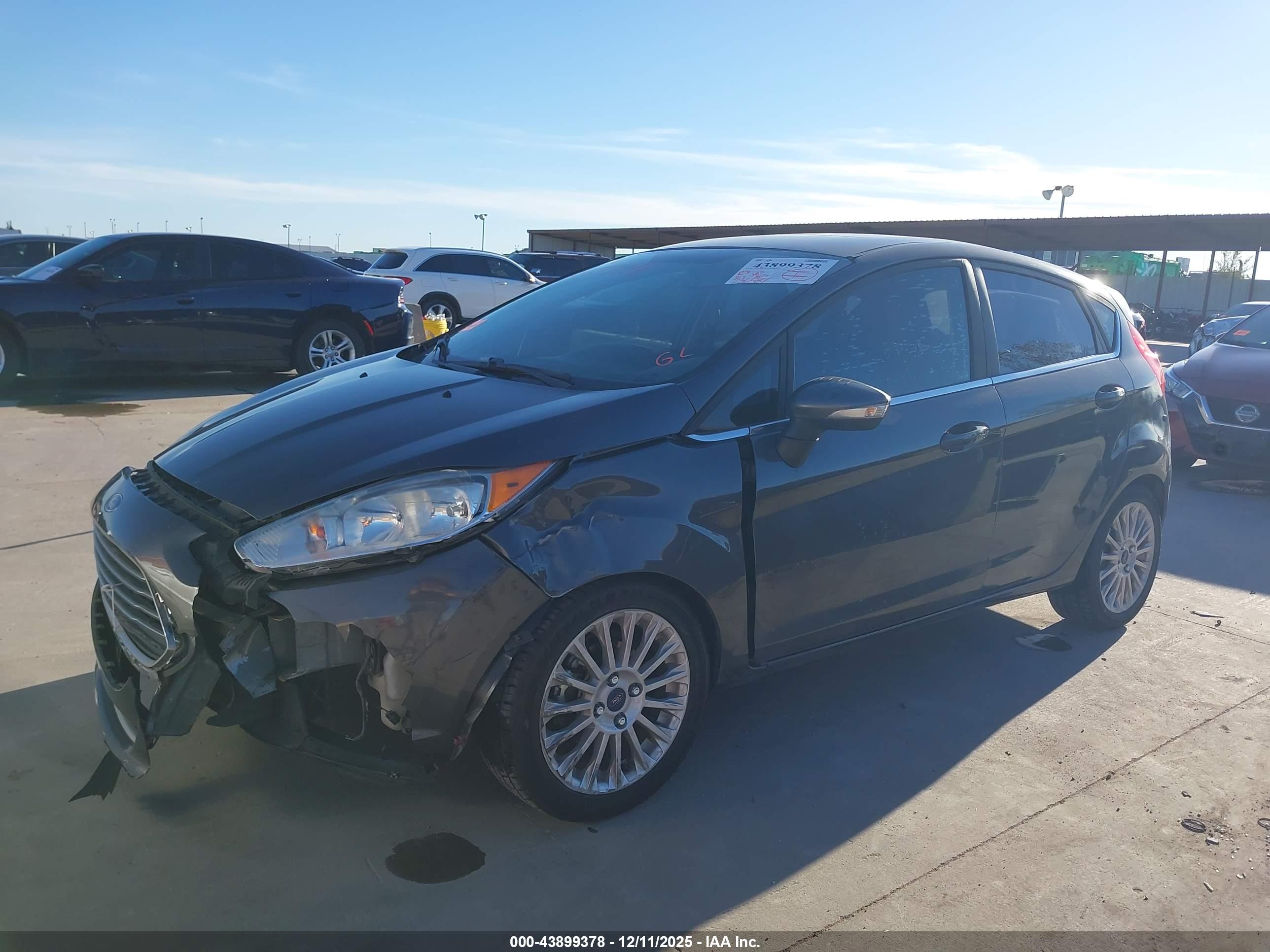 FORD FIESTA image 2