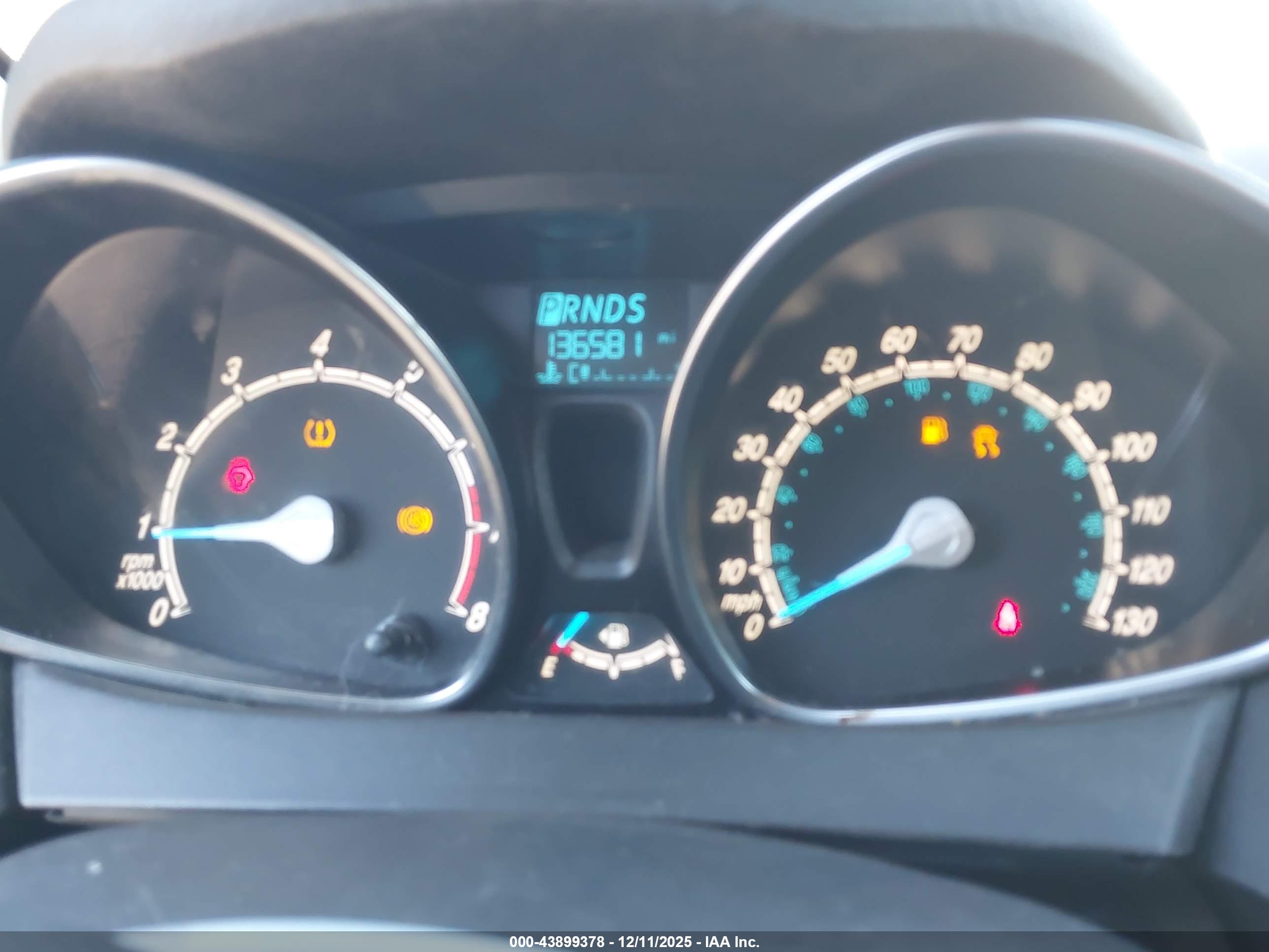 FORD FIESTA image 7