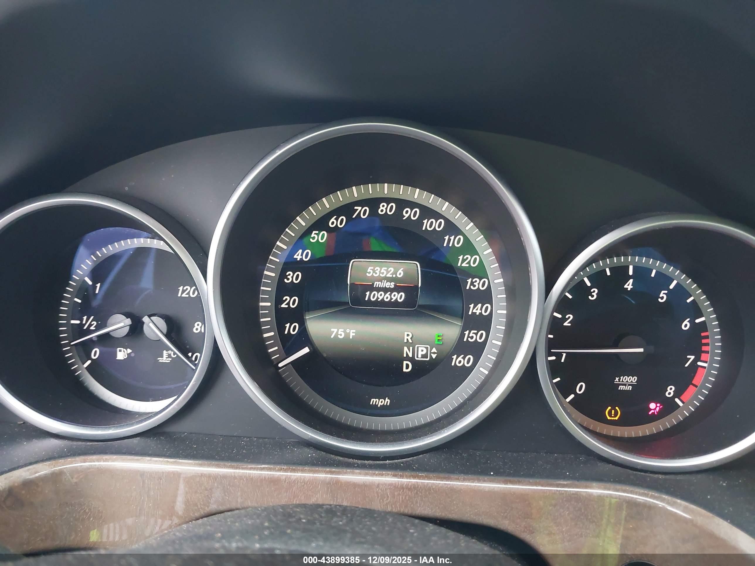 MERCEDES-BENZ E image 7