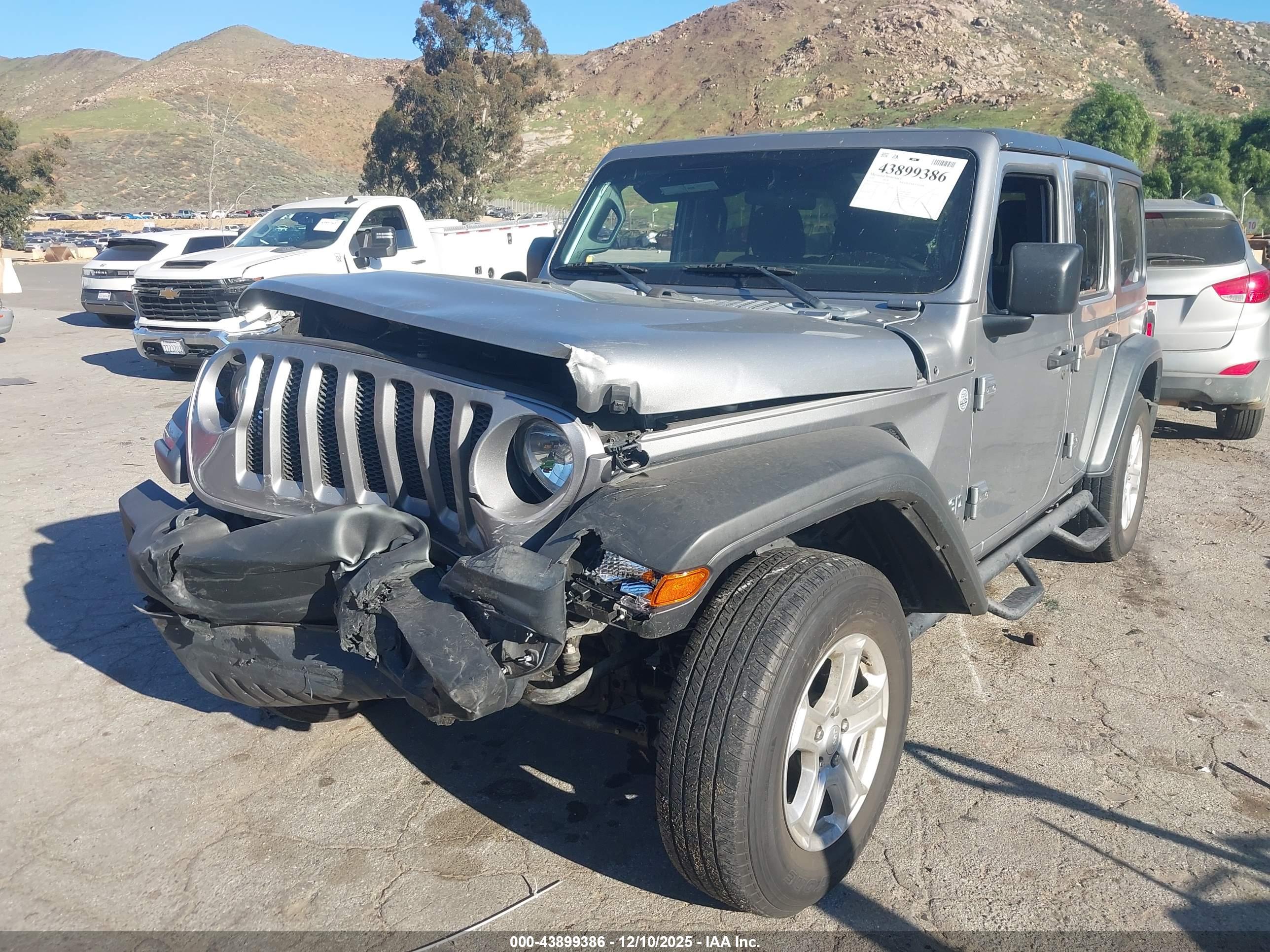 JEEP WRANGLER image 2