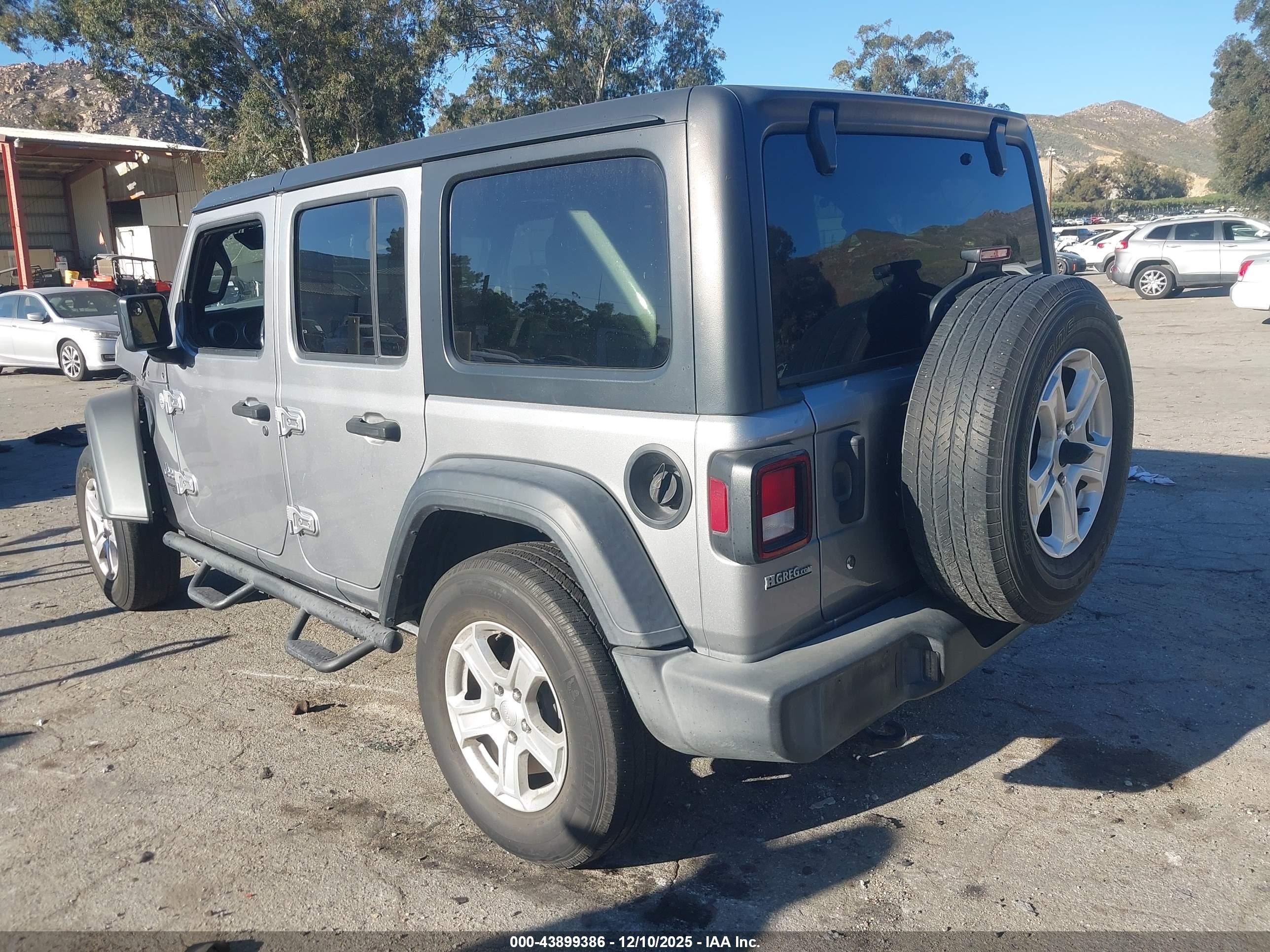 JEEP WRANGLER image 3
