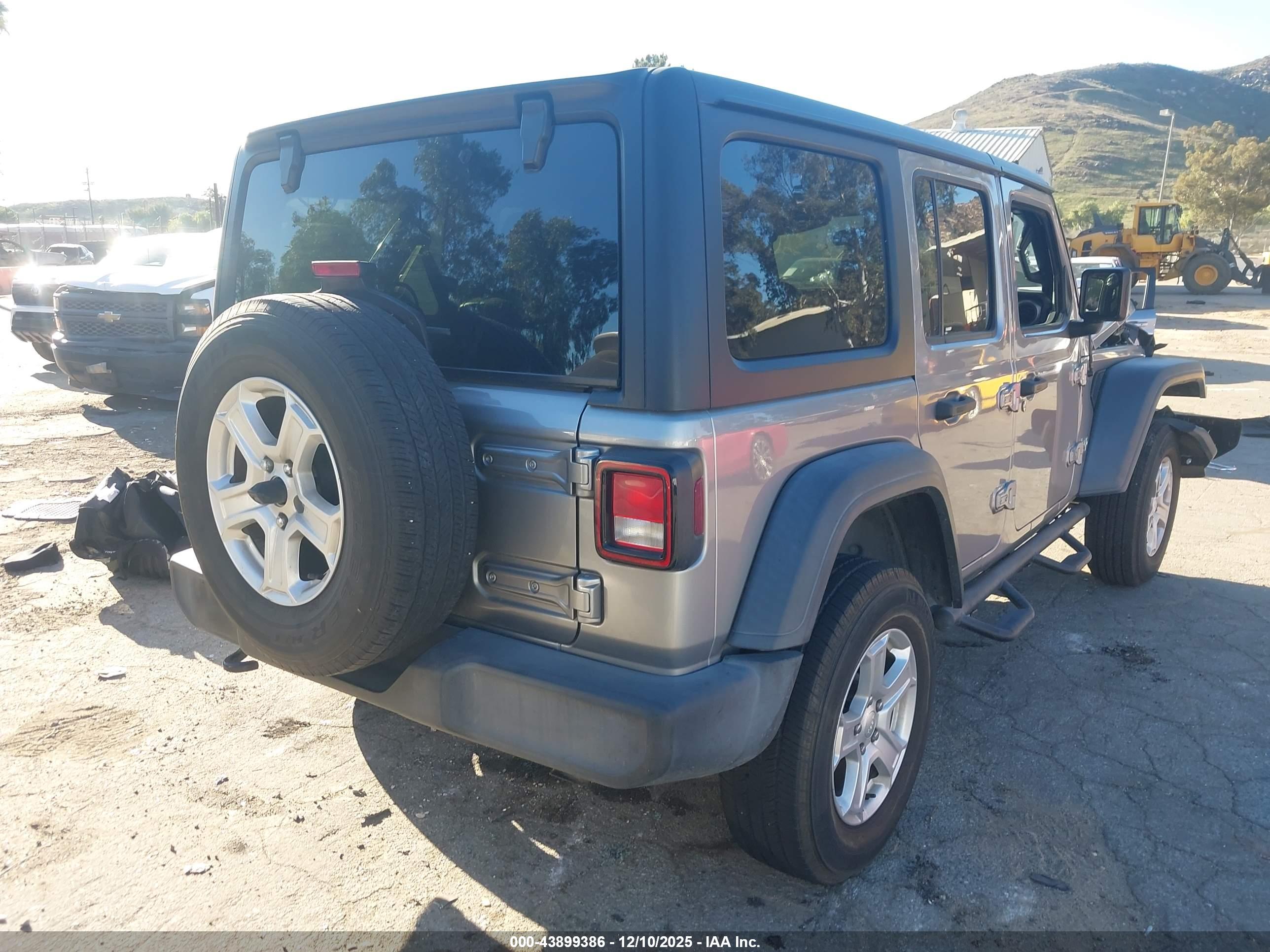 JEEP WRANGLER image 4