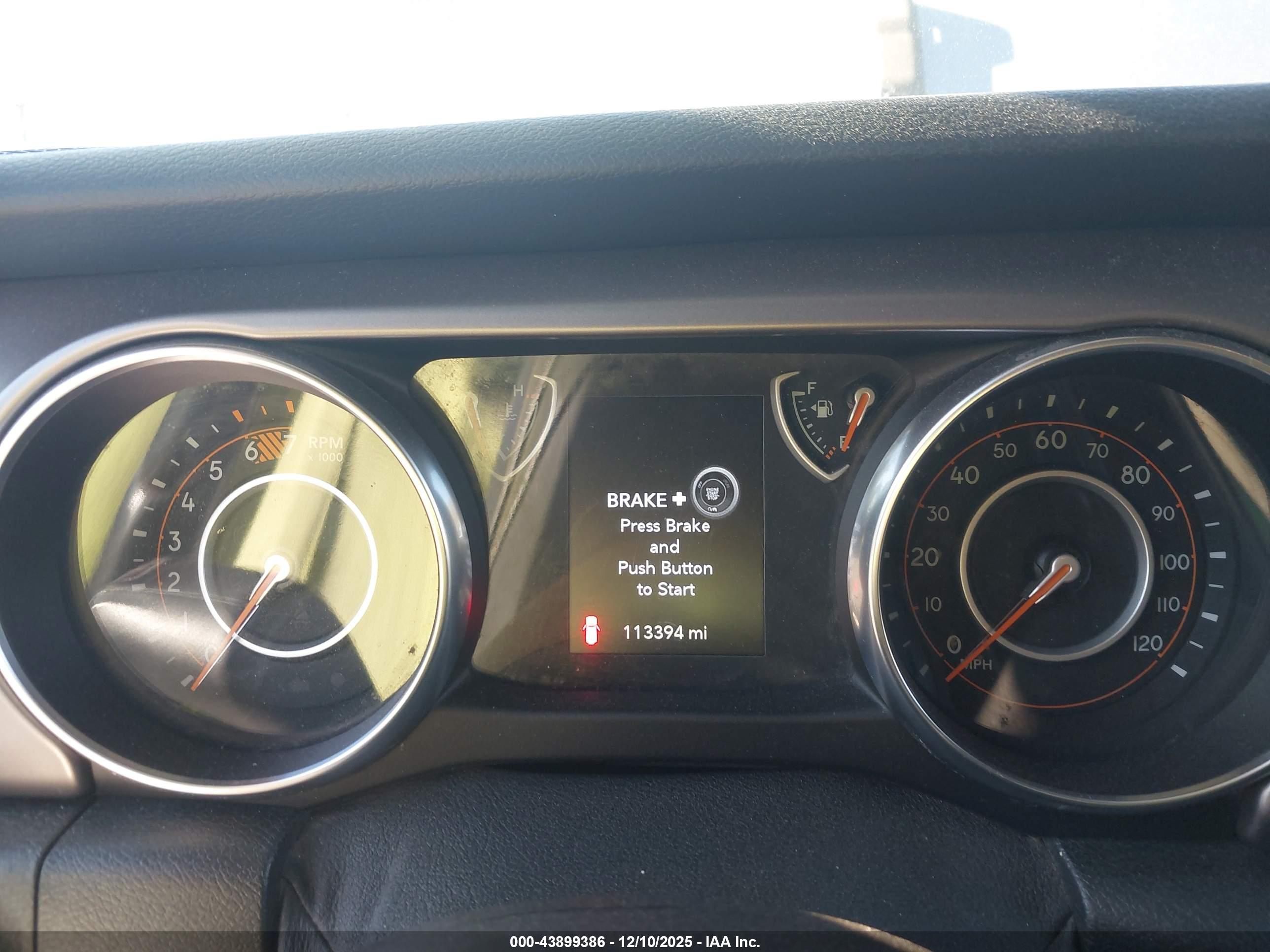 JEEP WRANGLER image 7