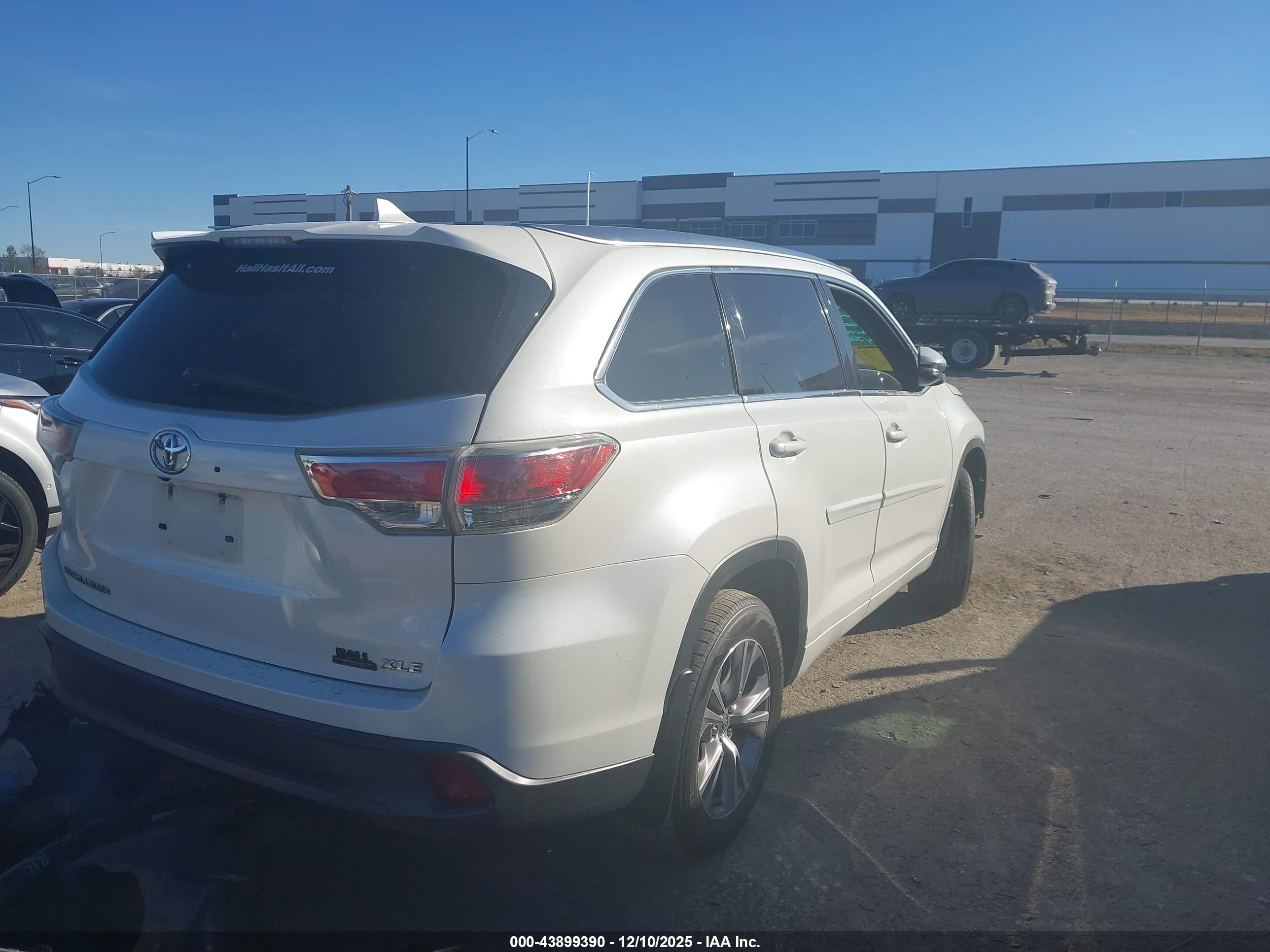 TOYOTA HIGHLANDER image 4