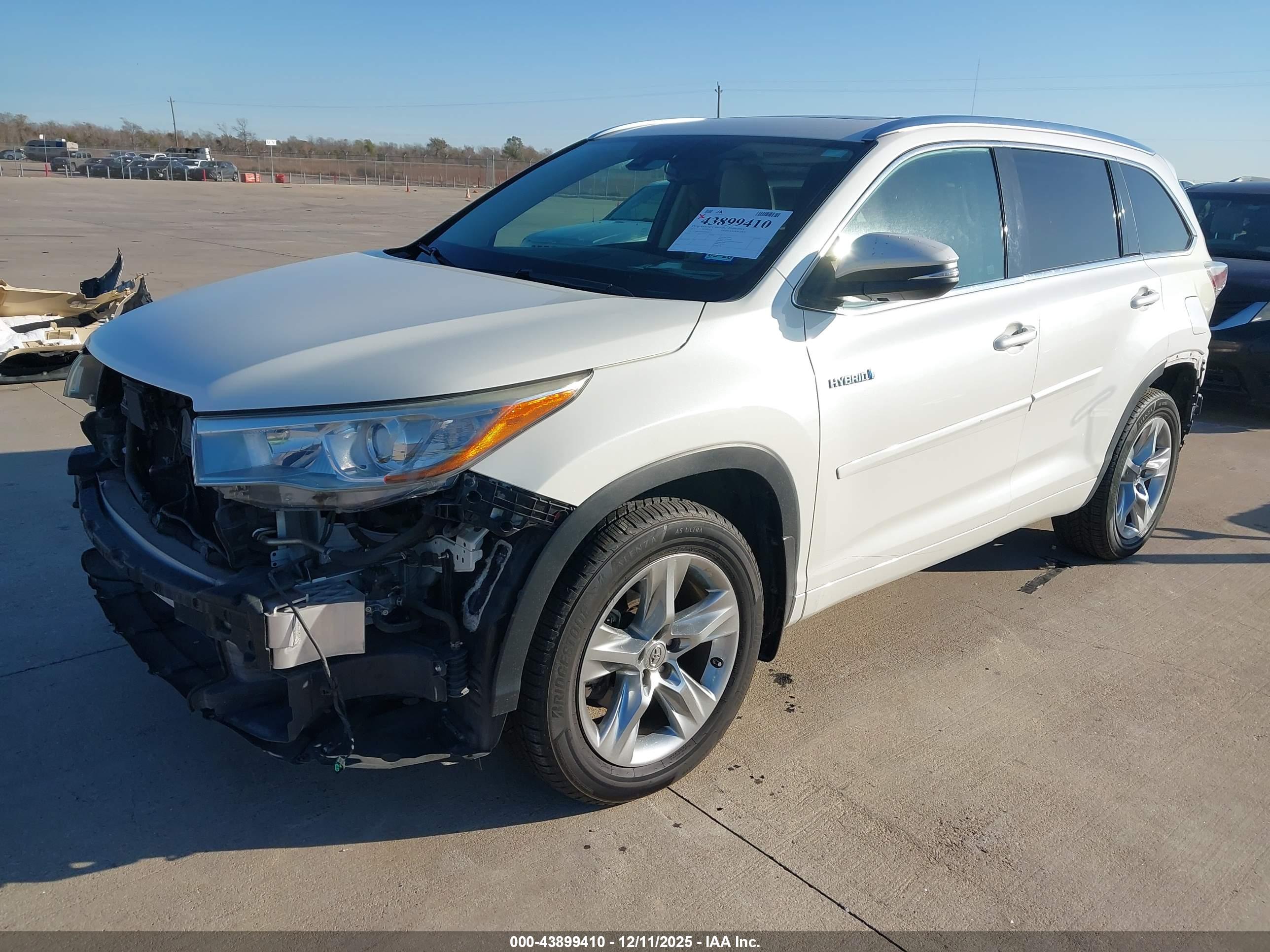 TOYOTA HIGHLANDER image 2