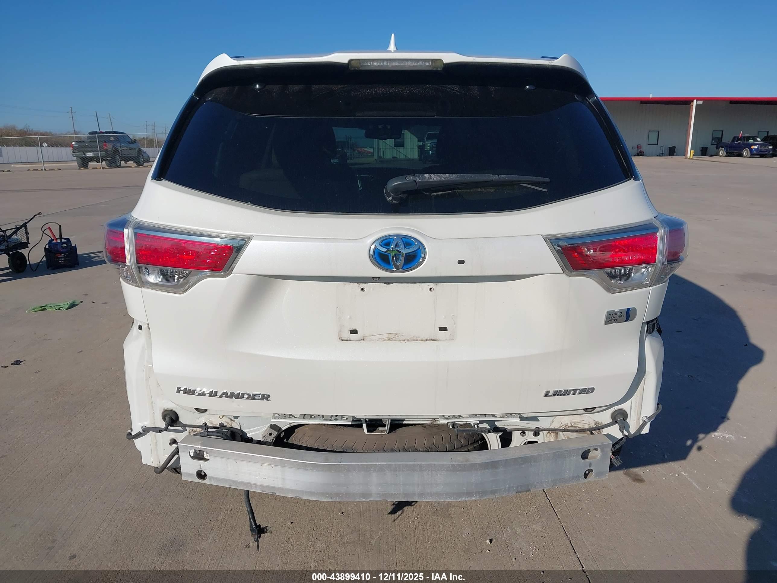 TOYOTA HIGHLANDER image 6