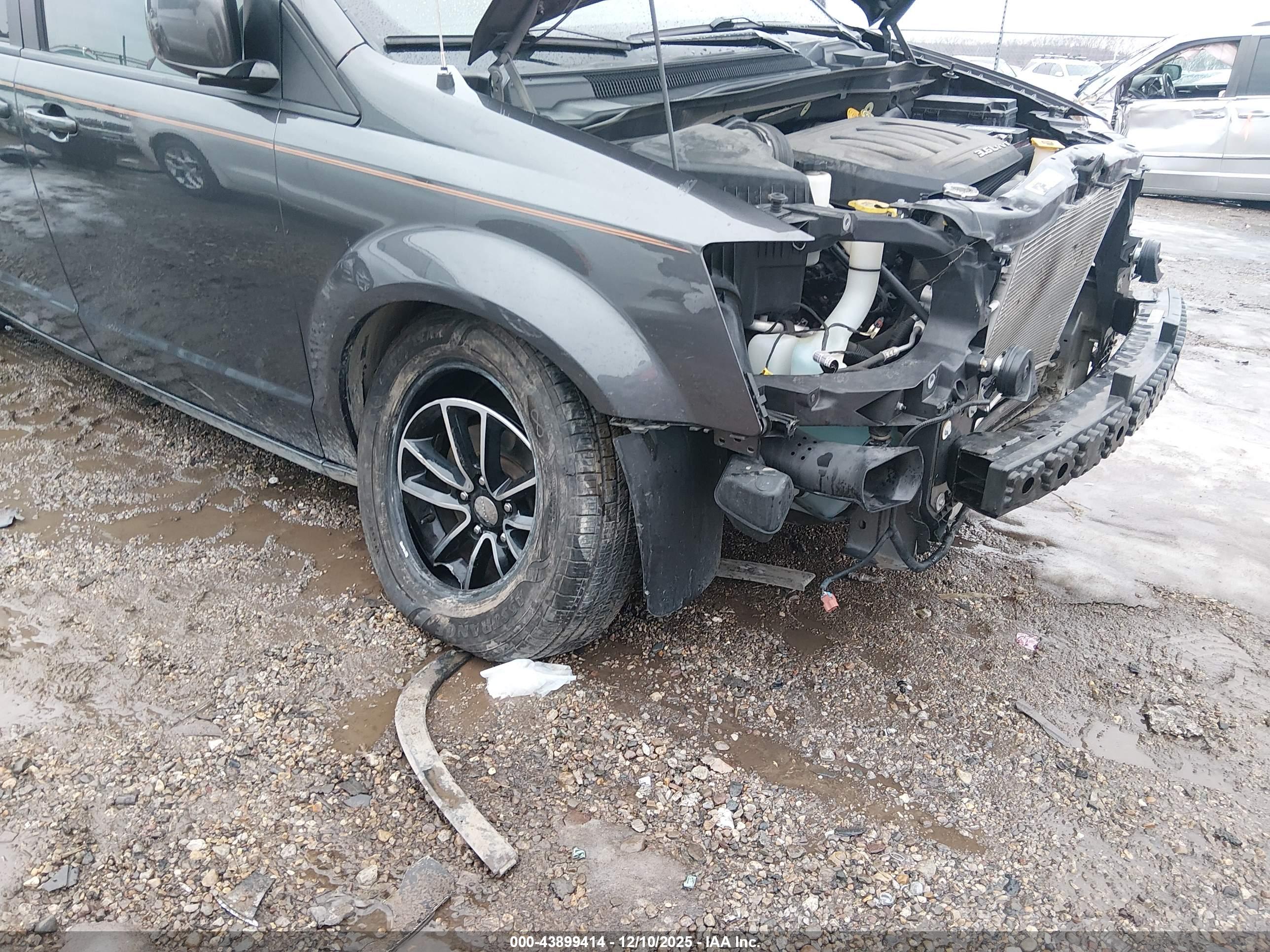 DODGE GRAND image 6