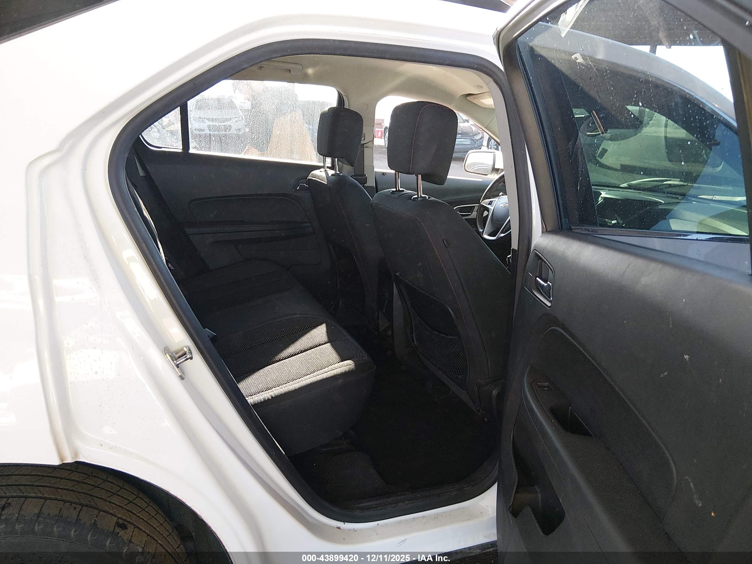 CHEVROLET EQUINOX image 8