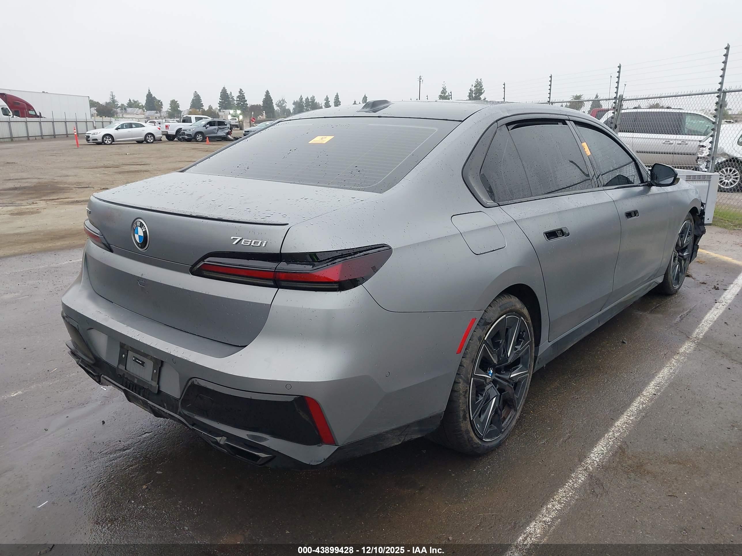 BMW 760I image 4