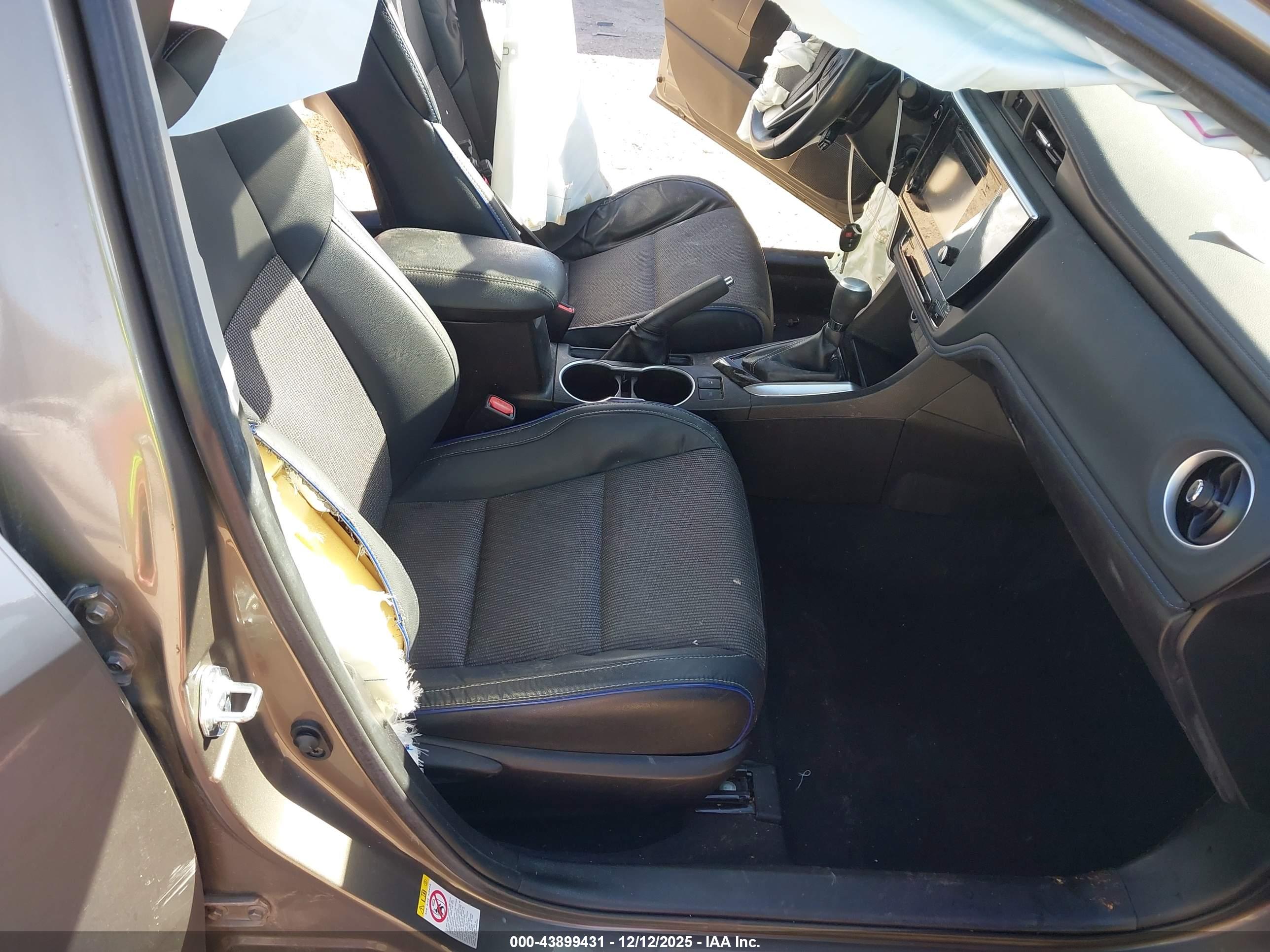 TOYOTA COROLLA image 5