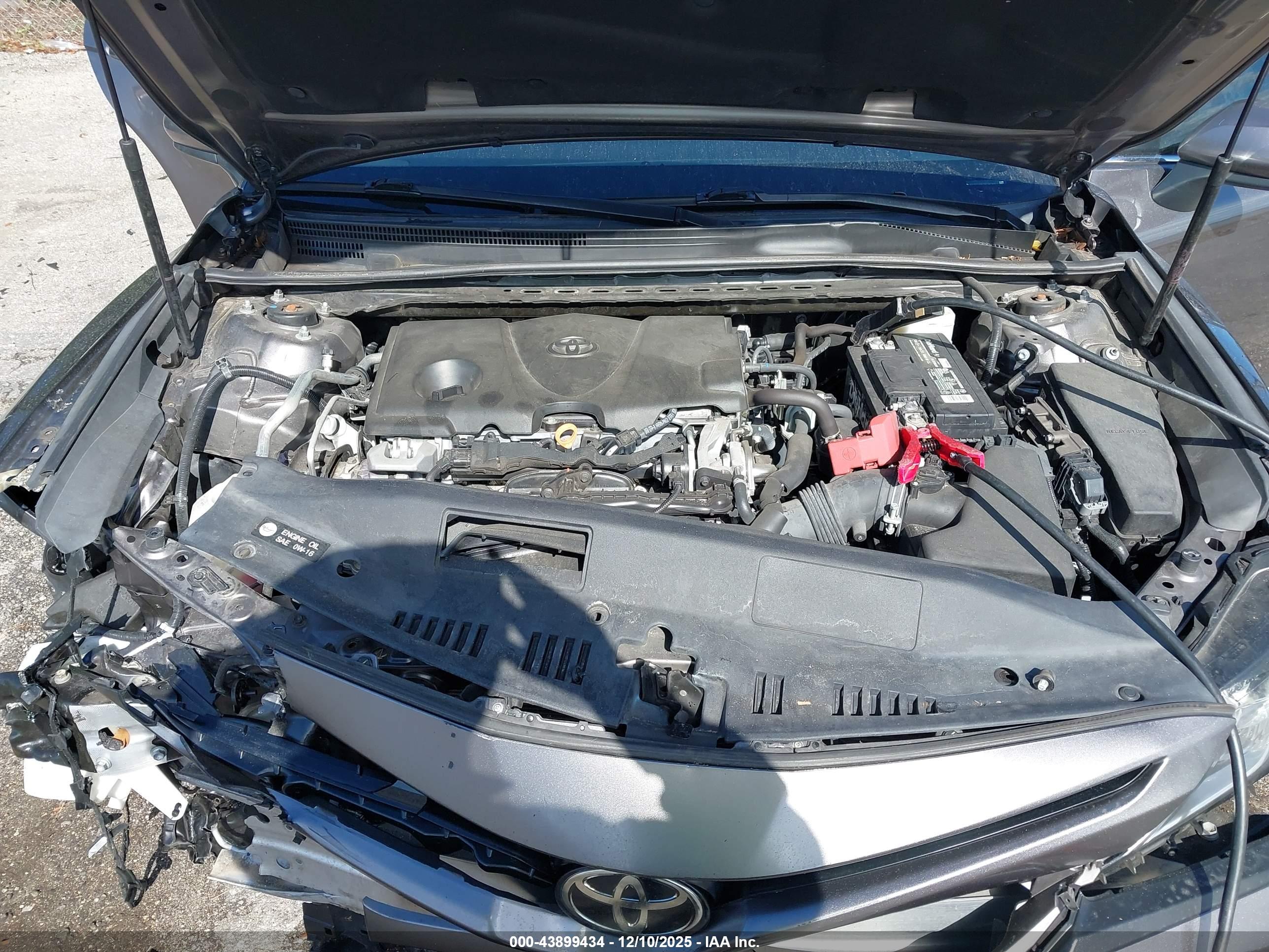 TOYOTA CAMRY image 10